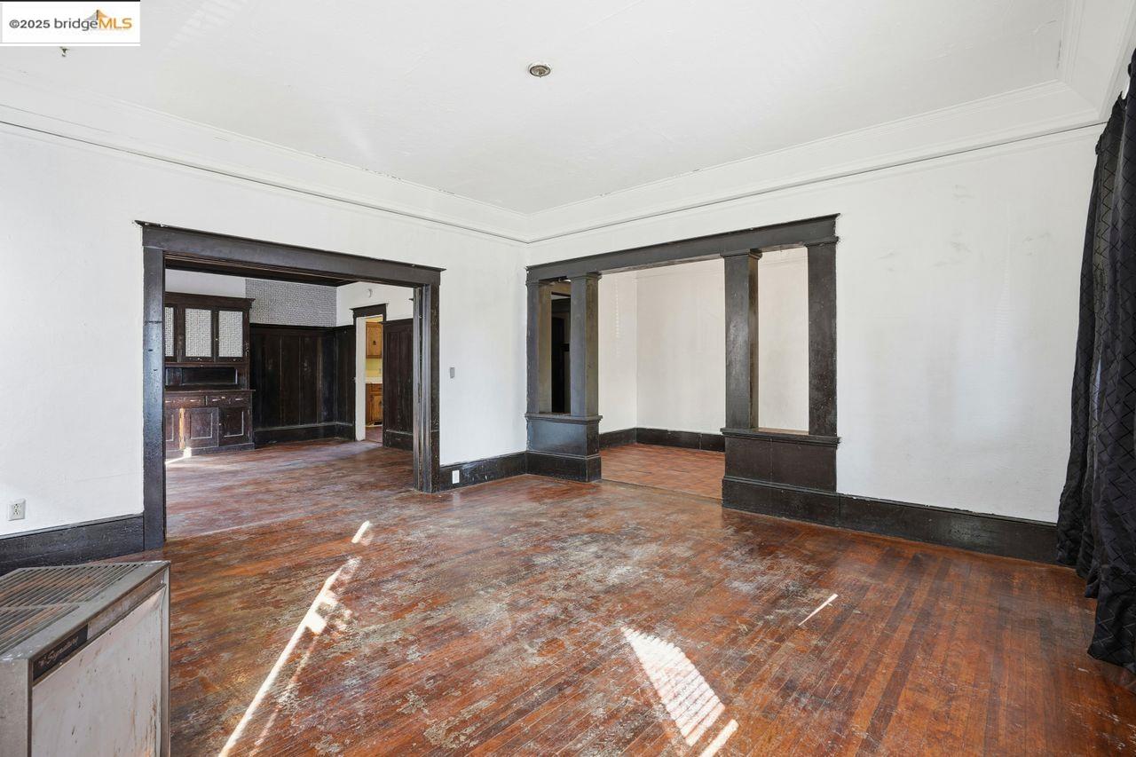 Detail Gallery Image 11 of 57 For 1068 Aileen St, Oakland,  CA 94608 - – Beds | – Baths