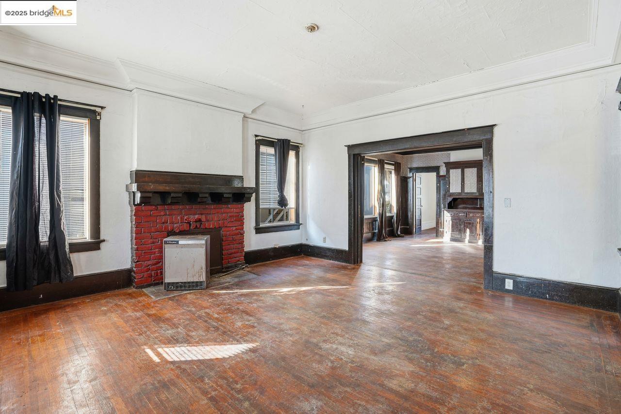 Detail Gallery Image 12 of 57 For 1068 Aileen St, Oakland,  CA 94608 - – Beds | – Baths