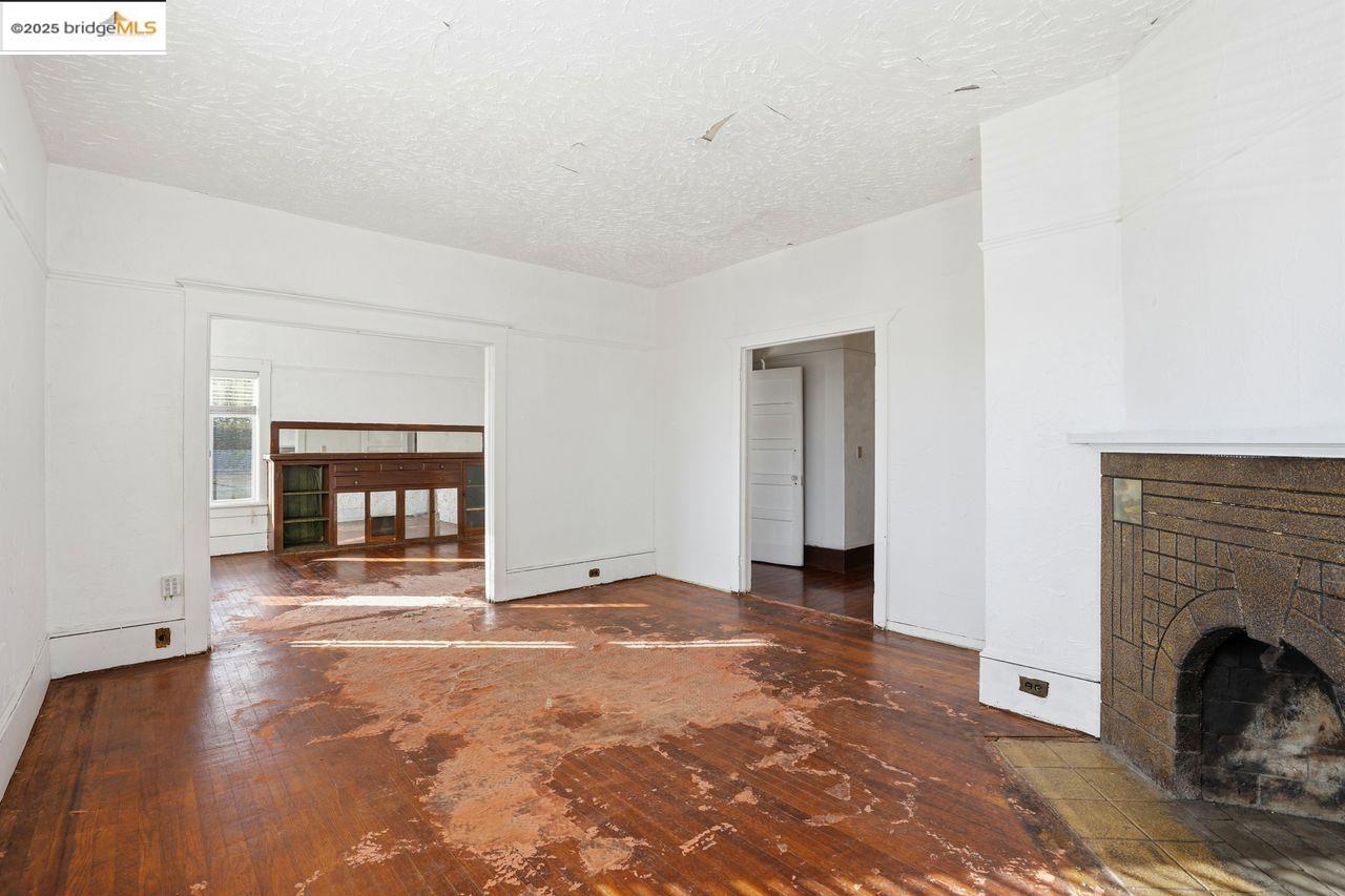 Detail Gallery Image 17 of 57 For 1068 Aileen St, Oakland,  CA 94608 - – Beds | – Baths