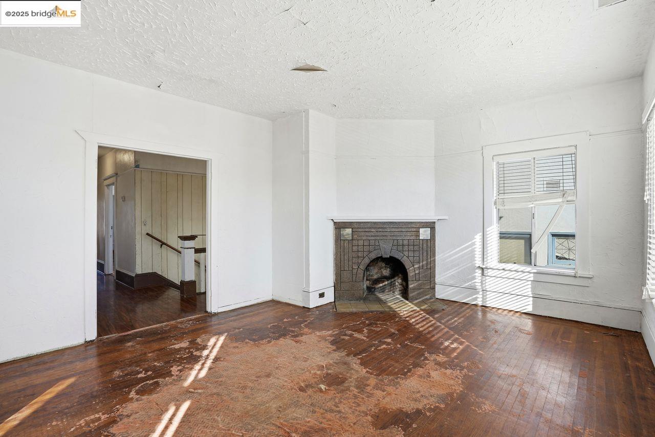 Detail Gallery Image 18 of 57 For 1068 Aileen St, Oakland,  CA 94608 - – Beds | – Baths