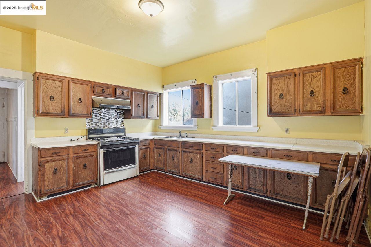 Detail Gallery Image 23 of 57 For 1068 Aileen St, Oakland,  CA 94608 - – Beds | – Baths