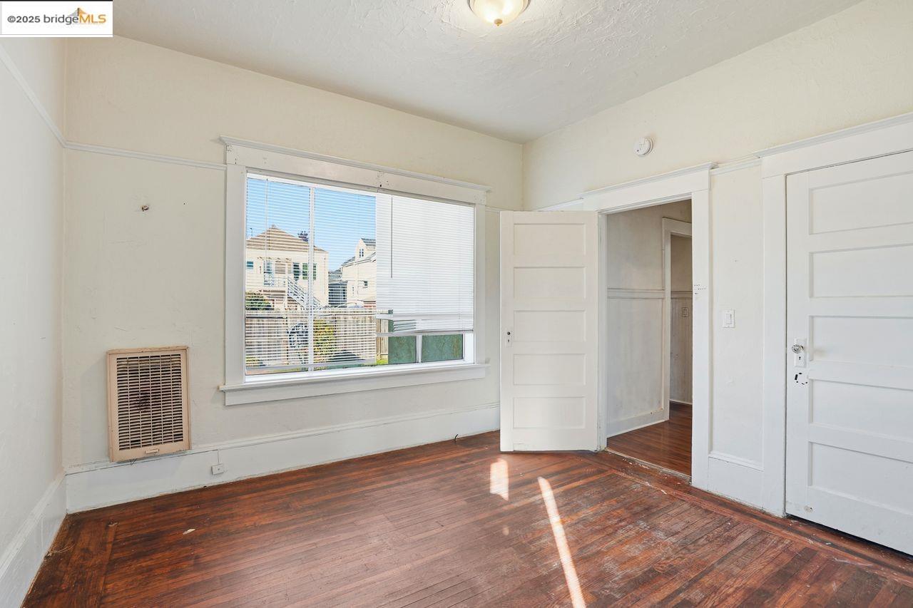 Detail Gallery Image 32 of 57 For 1068 Aileen St, Oakland,  CA 94608 - – Beds | – Baths