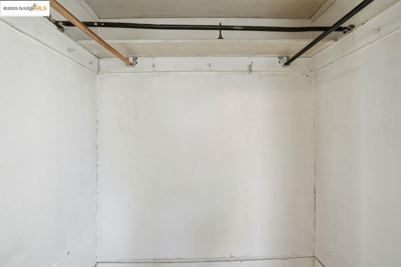 Detail Gallery Image 39 of 57 For 1068 Aileen St, Oakland,  CA 94608 - – Beds | – Baths