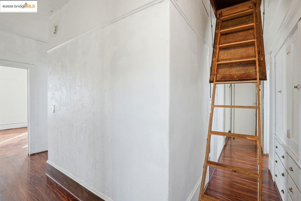 Detail Gallery Image 43 of 57 For 1068 Aileen St, Oakland,  CA 94608 - – Beds | – Baths