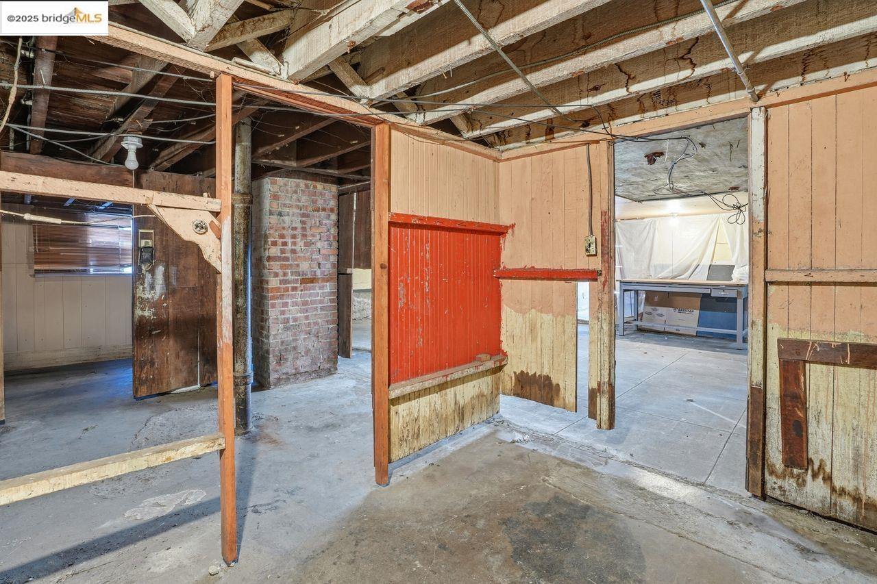 Detail Gallery Image 49 of 57 For 1068 Aileen St, Oakland,  CA 94608 - – Beds | – Baths