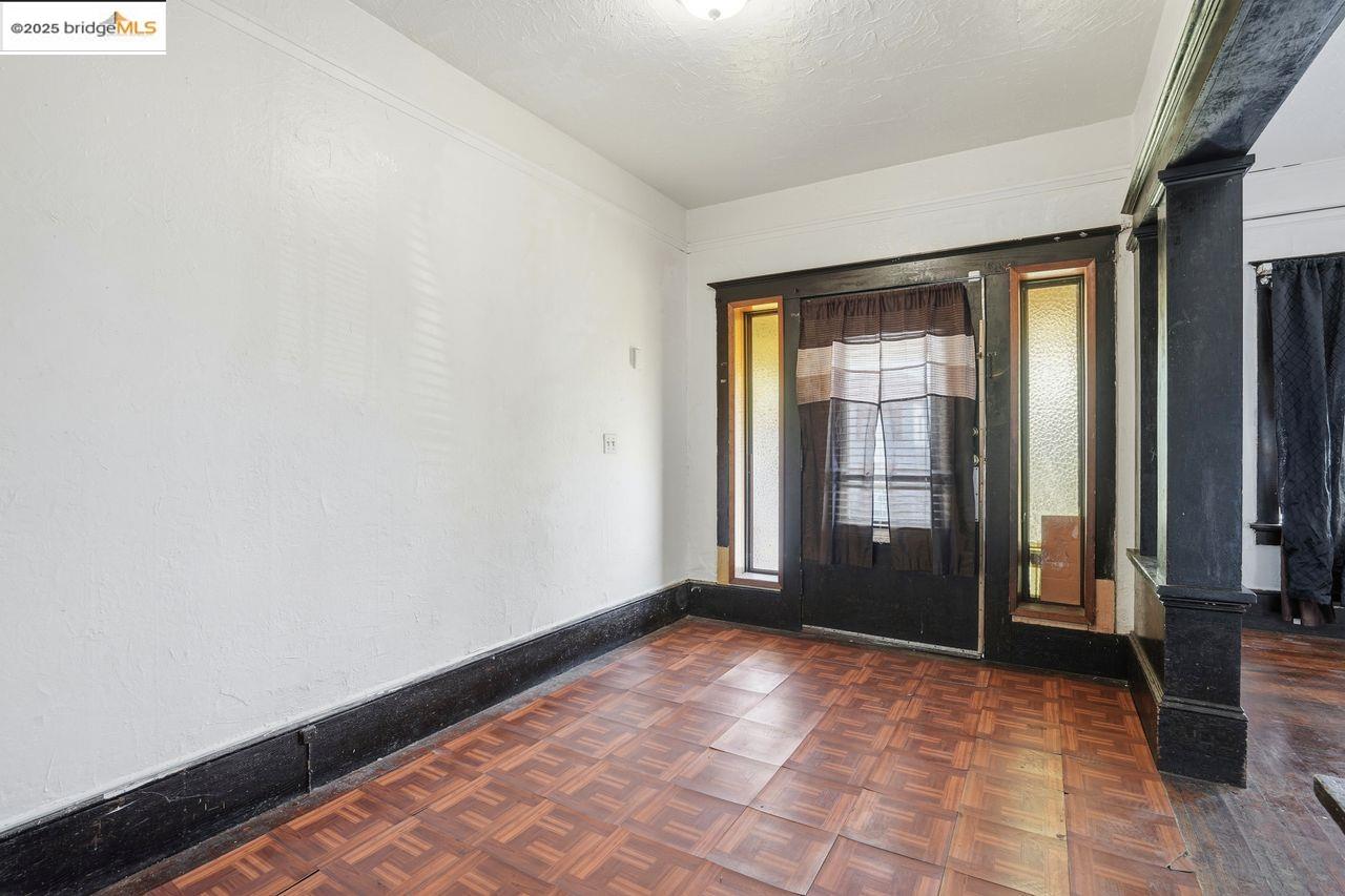 Detail Gallery Image 9 of 57 For 1068 Aileen St, Oakland,  CA 94608 - – Beds | – Baths