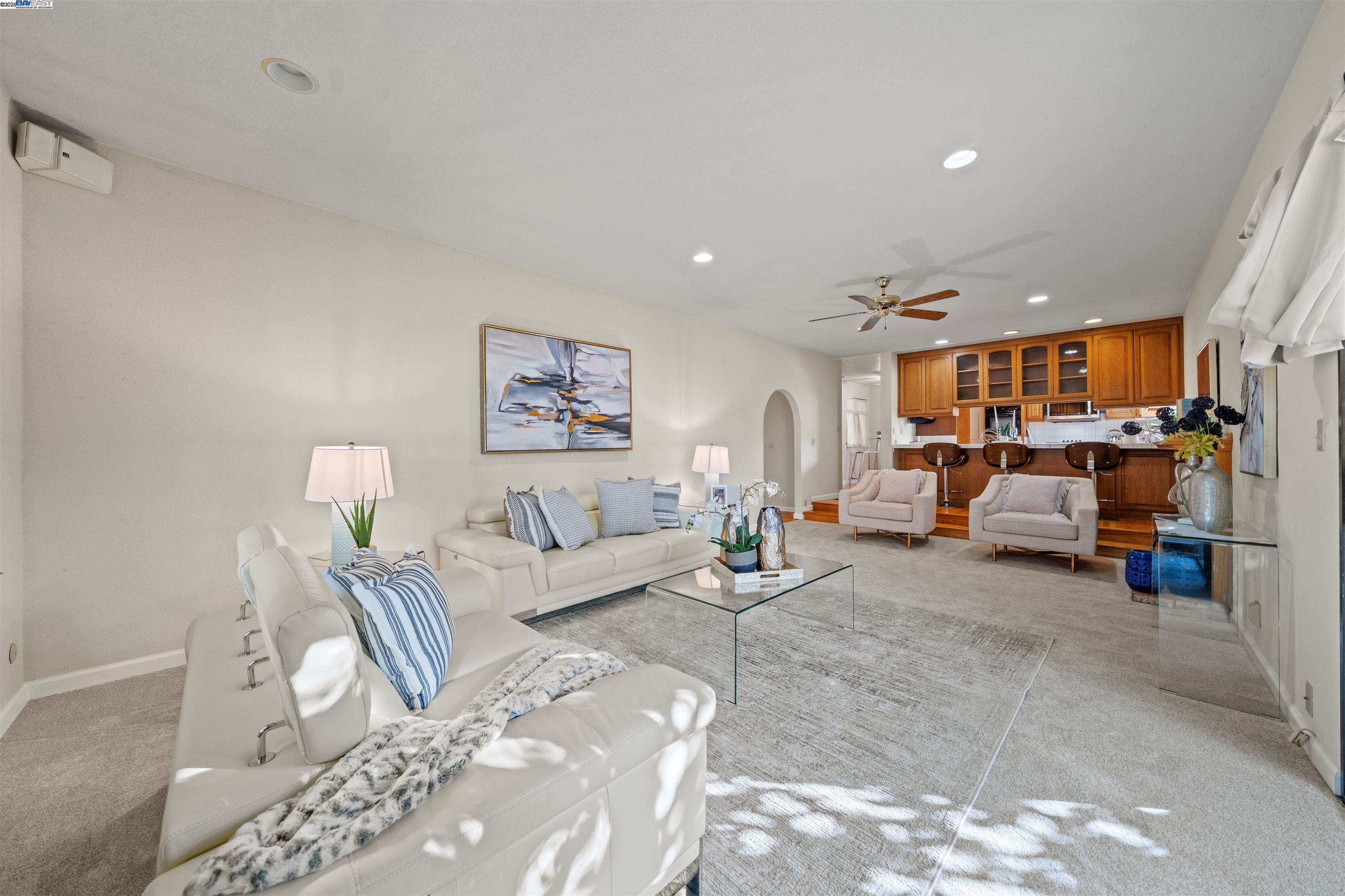 Detail Gallery Image 14 of 48 For 3393 Sutton Loop, Fremont,  CA 94536 - 4 Beds | 3 Baths