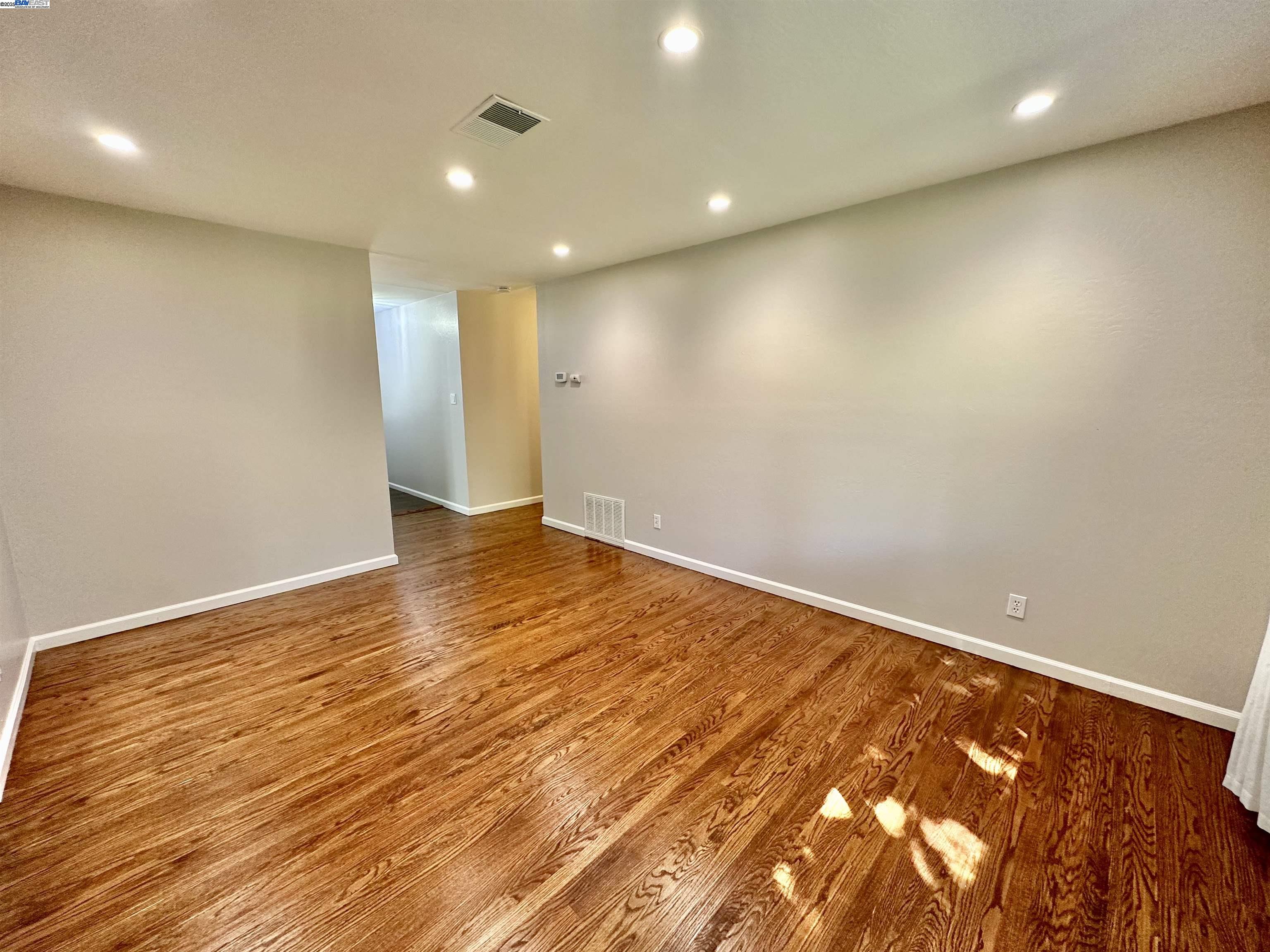 Detail Gallery Image 17 of 42 For 1243 Missouri Dr, Concord,  CA 94521 - 4 Beds | 2 Baths