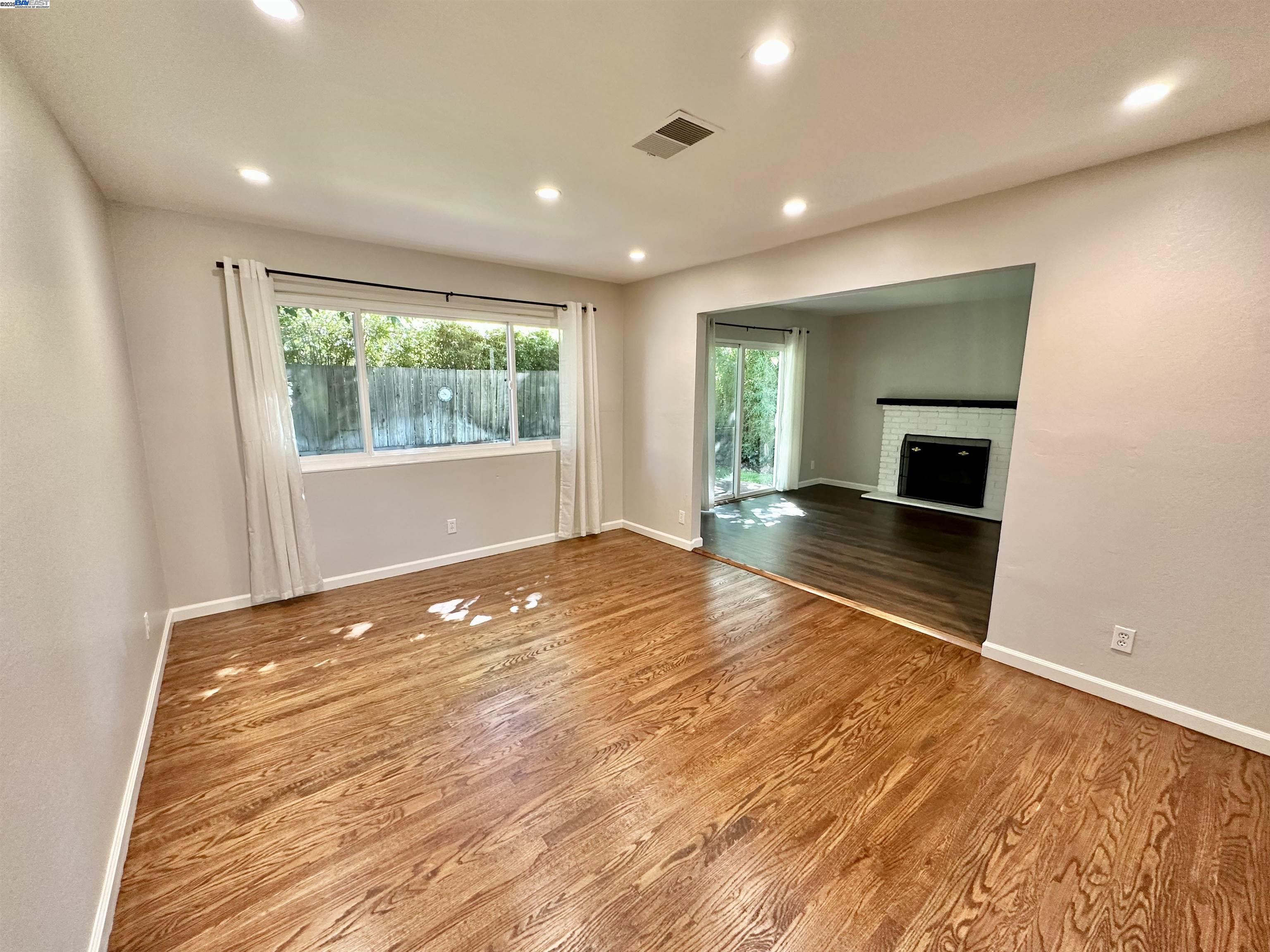 Detail Gallery Image 19 of 42 For 1243 Missouri Dr, Concord,  CA 94521 - 4 Beds | 2 Baths