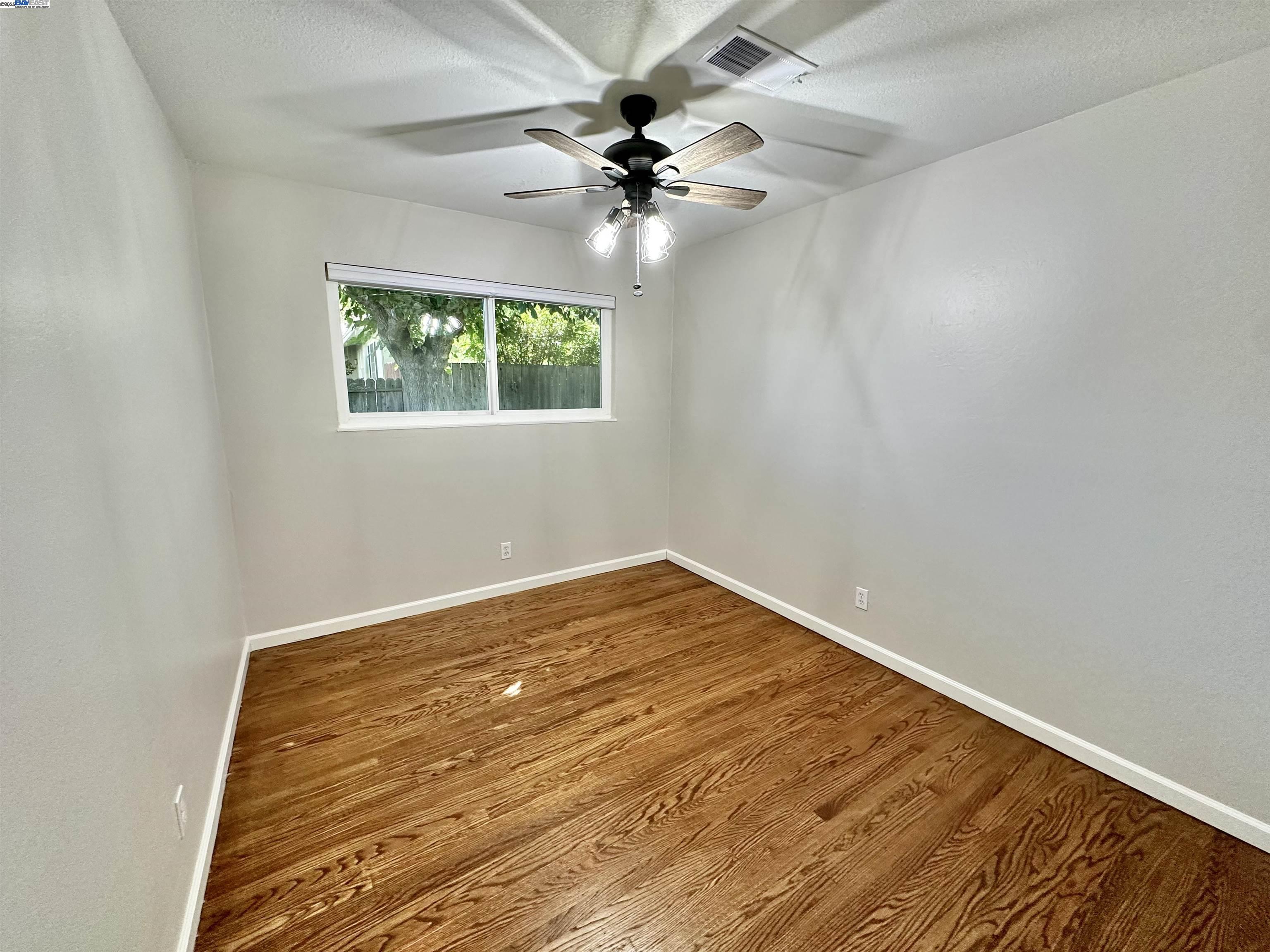 Detail Gallery Image 25 of 42 For 1243 Missouri Dr, Concord,  CA 94521 - 4 Beds | 2 Baths