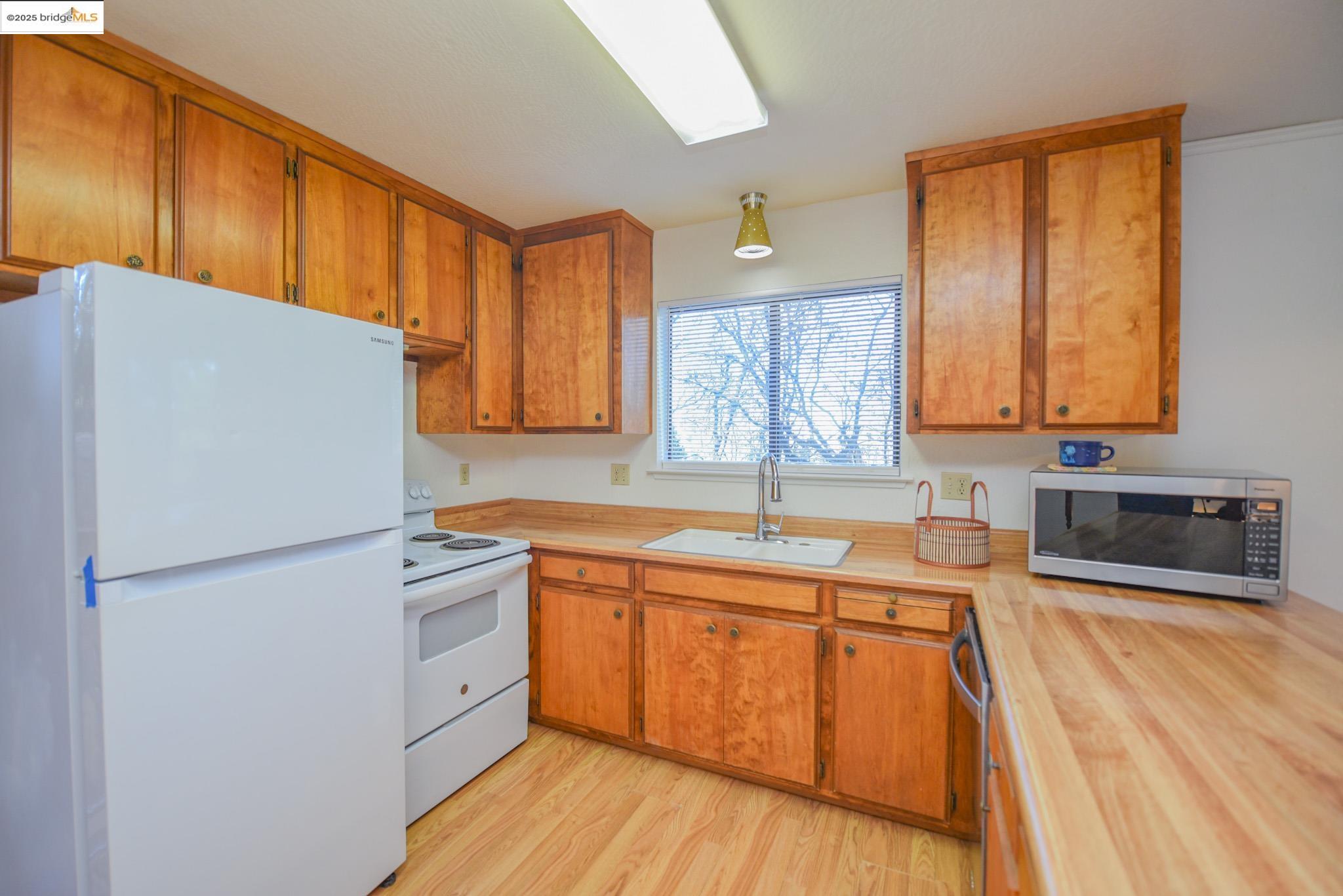 Detail Gallery Image 5 of 34 For 16460 Caddo Cir, Sonora,  CA 95370 - 3 Beds | 2 Baths