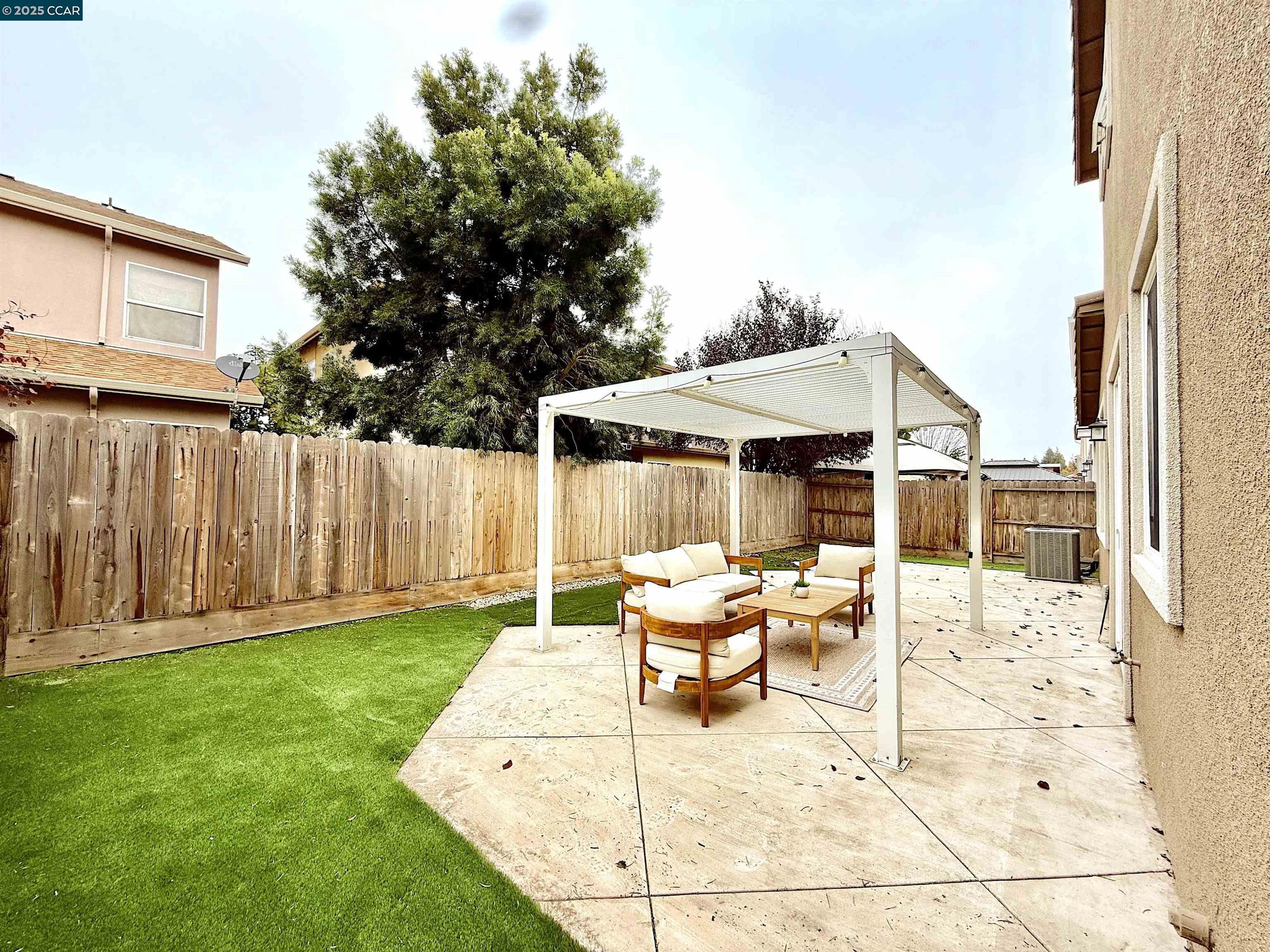 Detail Gallery Image 43 of 44 For 2209 Sunny Island Ct, Modesto,  CA 95355 - 3 Beds | 3 Baths