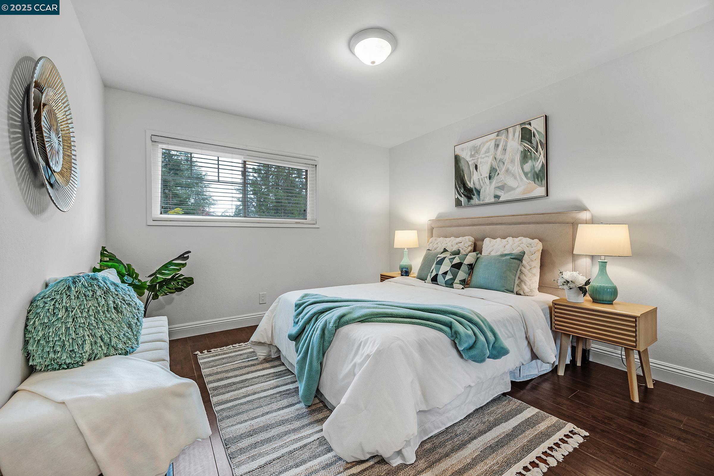 Detail Gallery Image 15 of 41 For 971 W Green St, Martinez,  CA 94553 - 4 Beds | 2 Baths