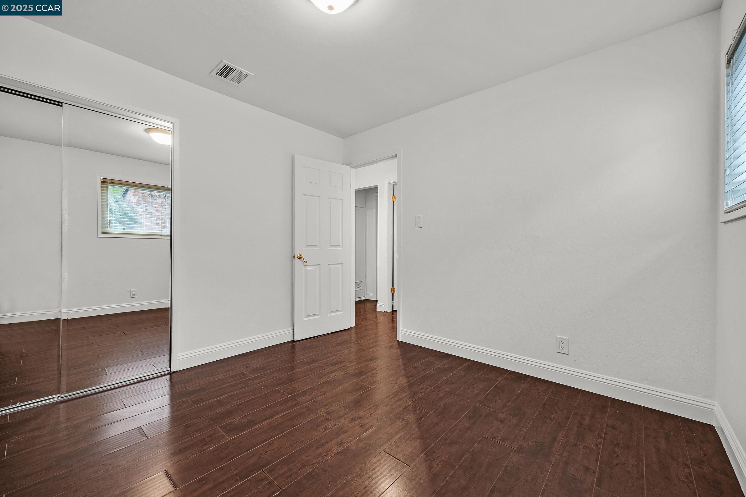 Detail Gallery Image 20 of 41 For 971 W Green St, Martinez,  CA 94553 - 4 Beds | 2 Baths