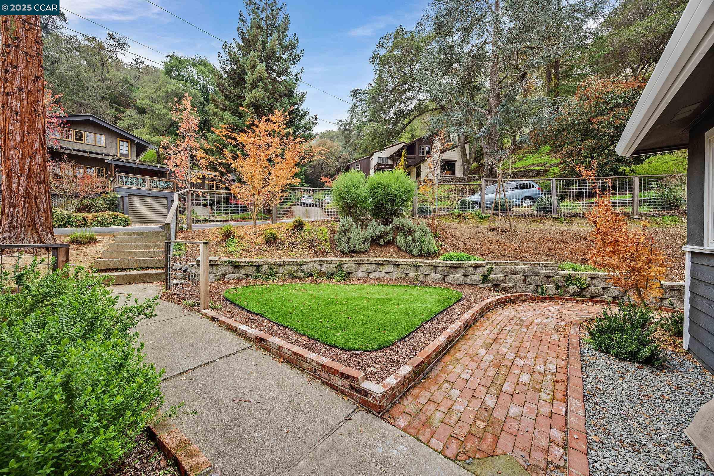 Detail Gallery Image 35 of 41 For 971 W Green St, Martinez,  CA 94553 - 4 Beds | 2 Baths