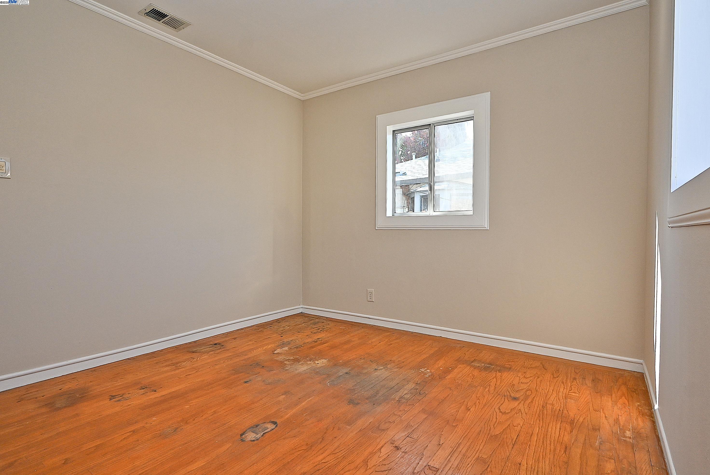 Detail Gallery Image 17 of 30 For 314 Sparling Dr, Hayward,  CA 94544 - 3 Beds | 1 Baths