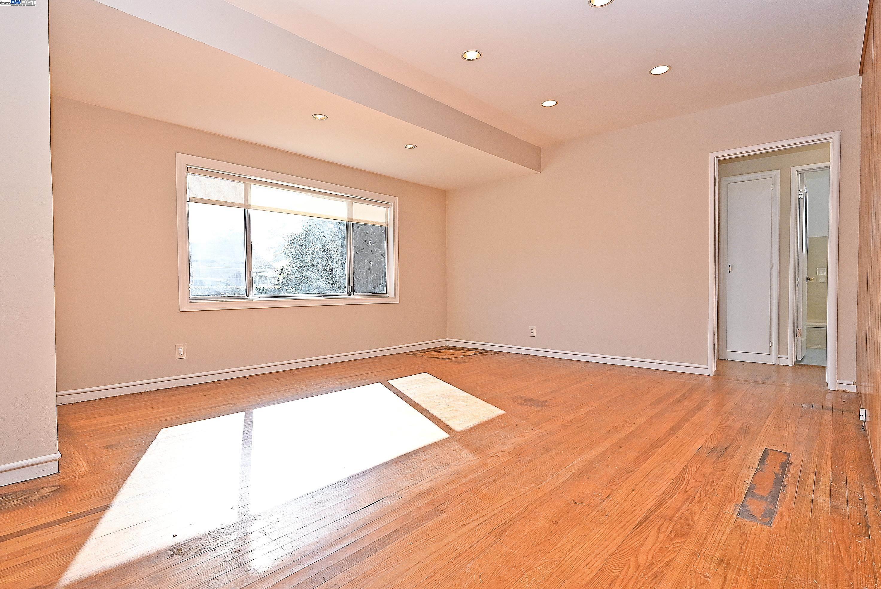 Detail Gallery Image 8 of 30 For 314 Sparling Dr, Hayward,  CA 94544 - 3 Beds | 1 Baths