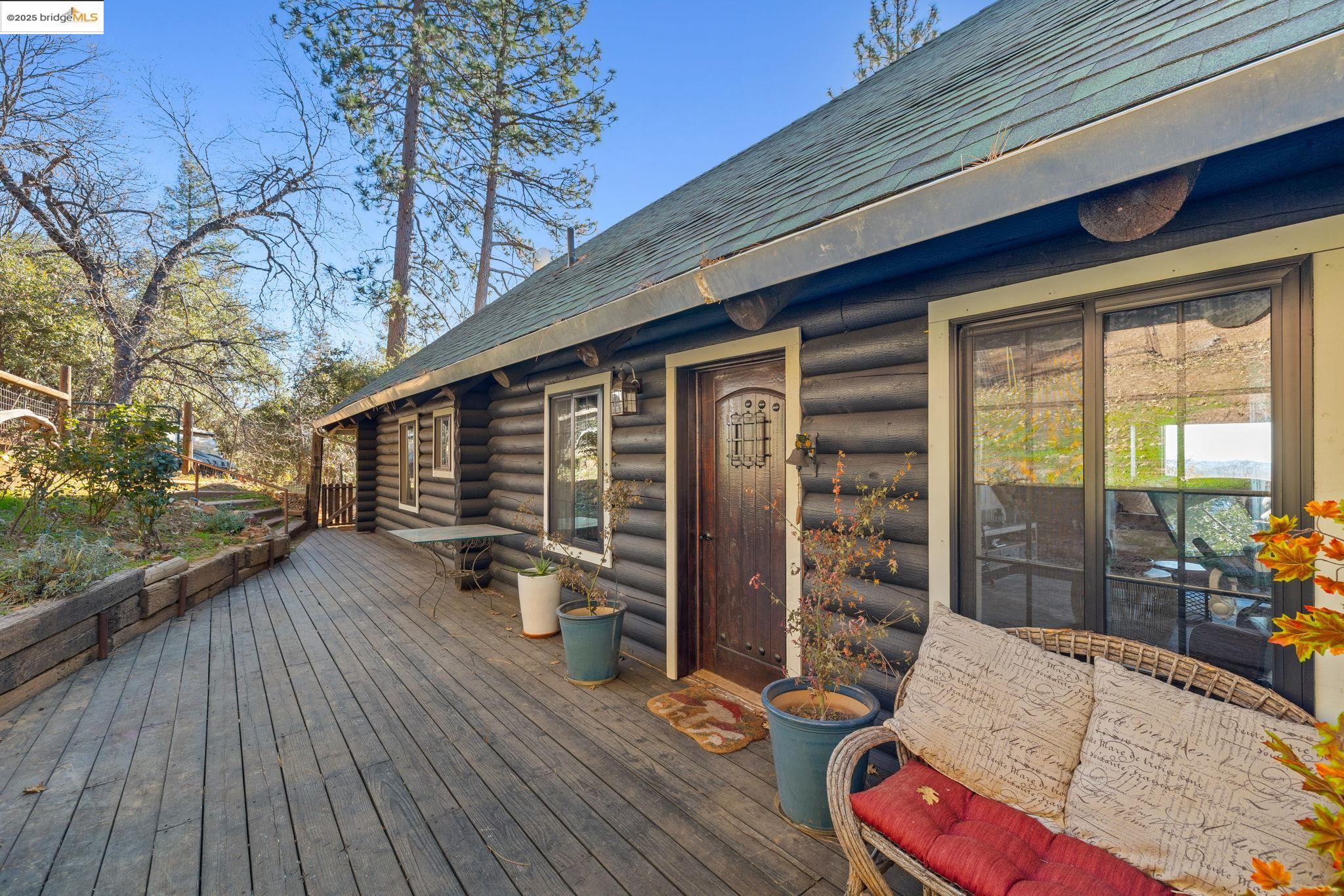 Detail Gallery Image 2 of 55 For 16144 Big Hill Road, Sonora,  CA 95370 - 2 Beds | 2 Baths