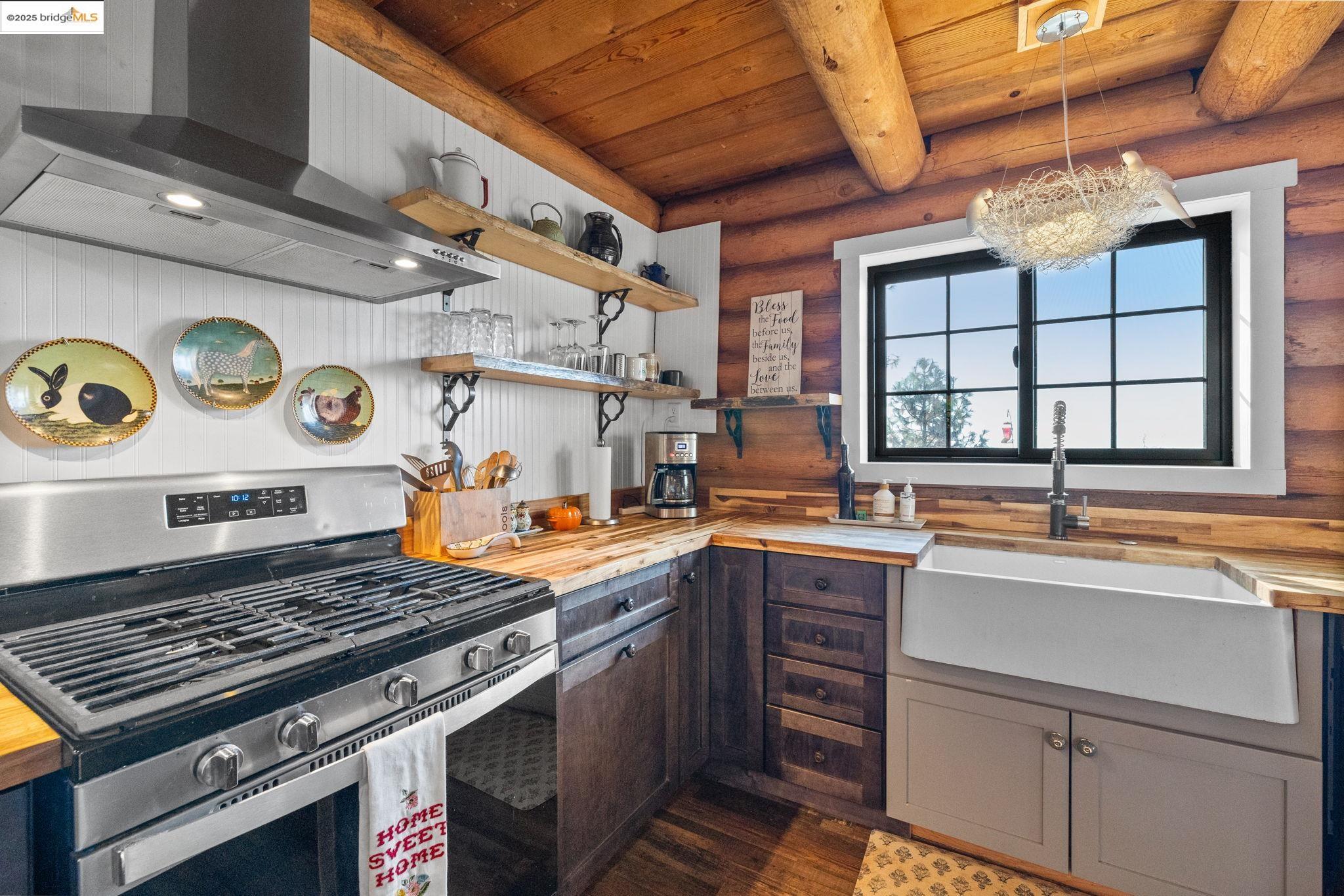 Detail Gallery Image 15 of 55 For 16144 Big Hill Road, Sonora,  CA 95370 - 2 Beds | 2 Baths