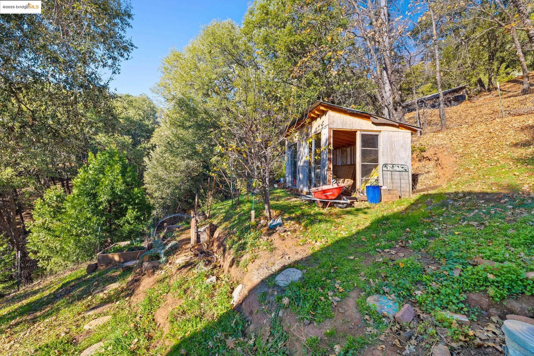 Detail Gallery Image 35 of 55 For 16144 Big Hill Road, Sonora,  CA 95370 - 2 Beds | 2 Baths