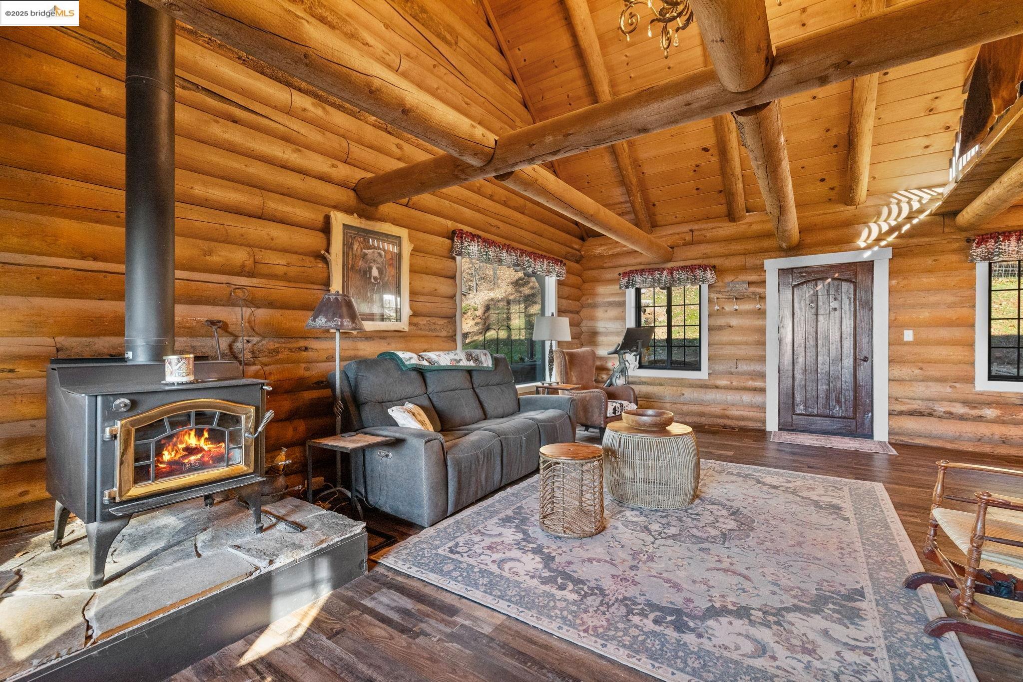 Detail Gallery Image 7 of 55 For 16144 Big Hill Road, Sonora,  CA 95370 - 2 Beds | 2 Baths