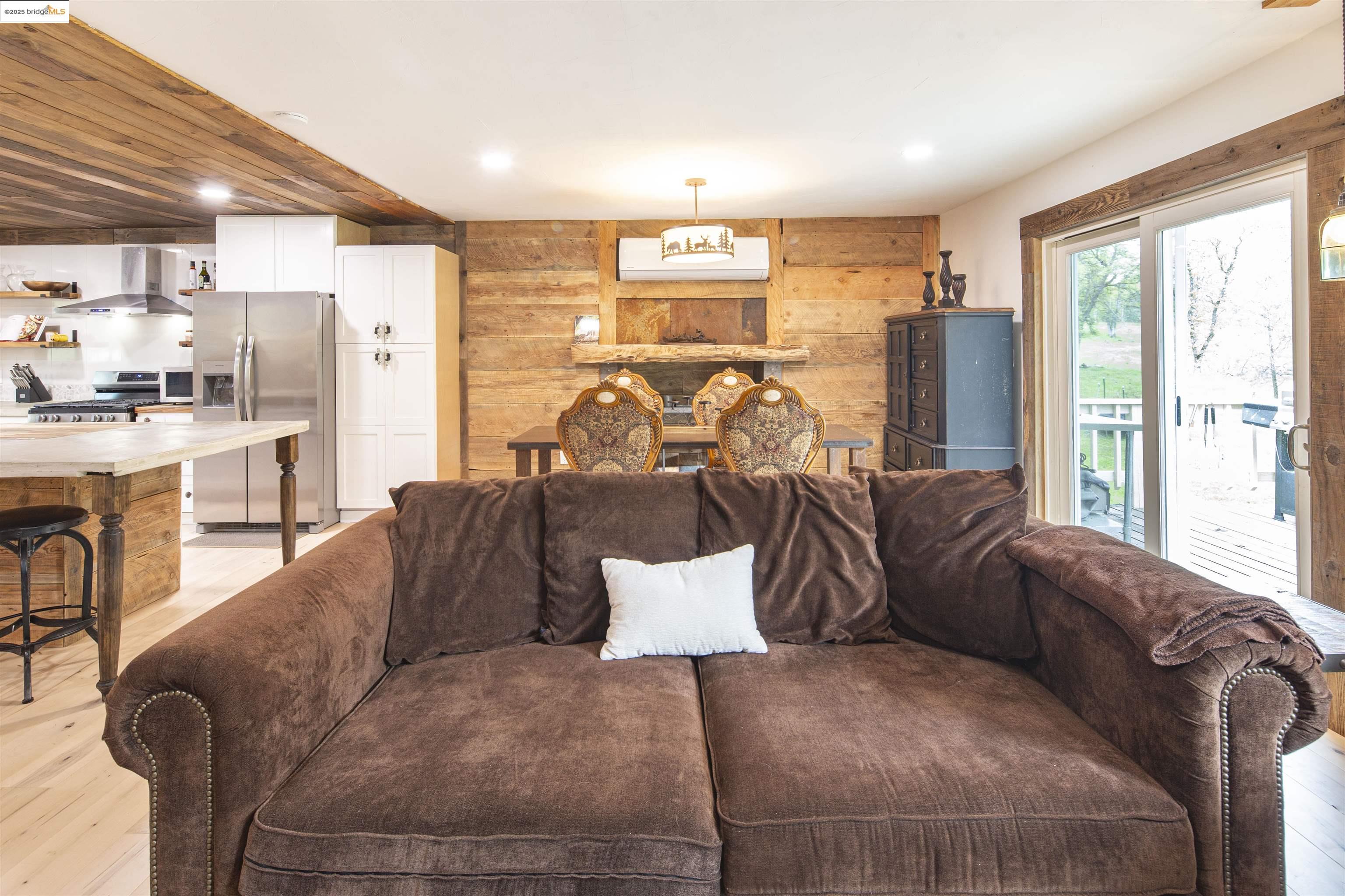 Detail Gallery Image 13 of 42 For 12874 Green Valley Cir, Groveland,  CA 95321 - 3 Beds | 2 Baths