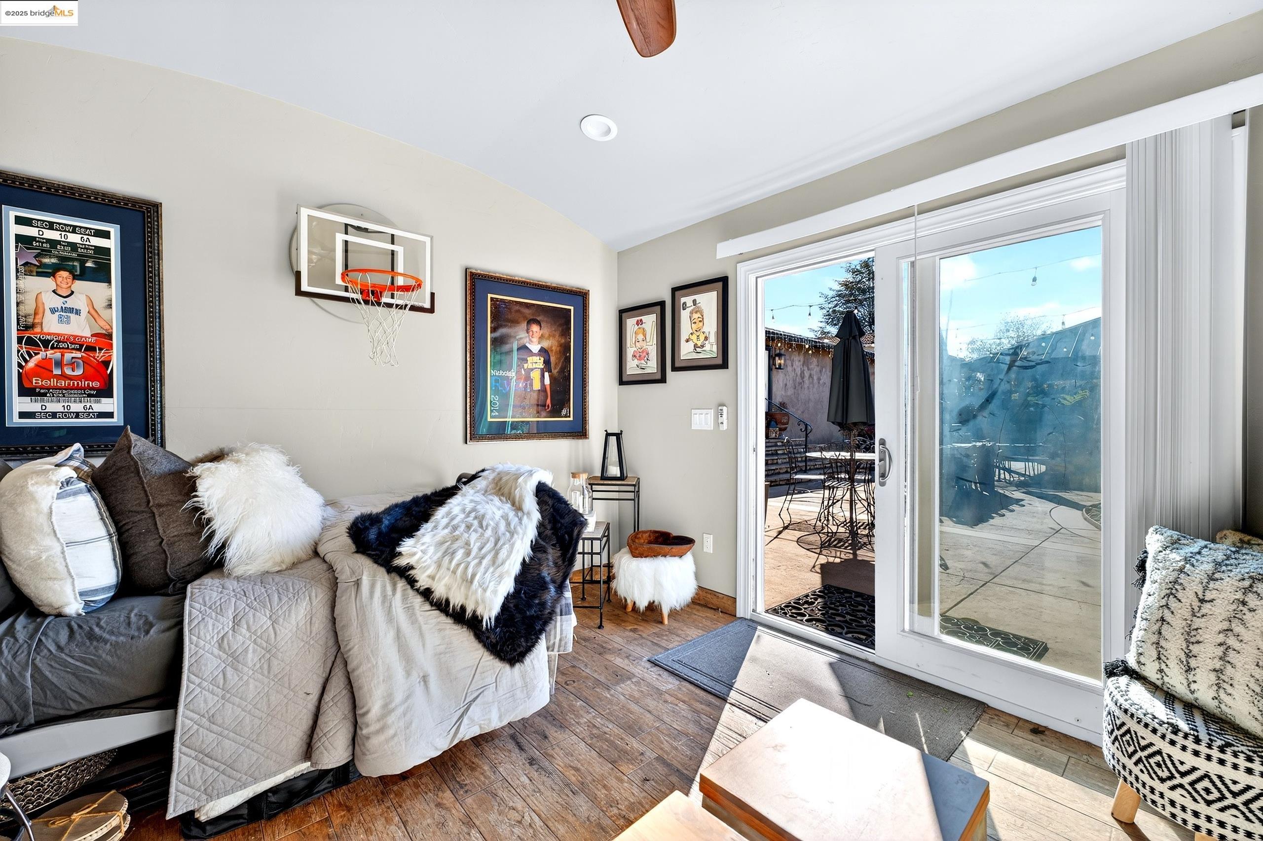 Detail Gallery Image 33 of 46 For 4925 New Ramsey Ct, San Jose,  CA 95136 - 4 Beds | 2/1 Baths