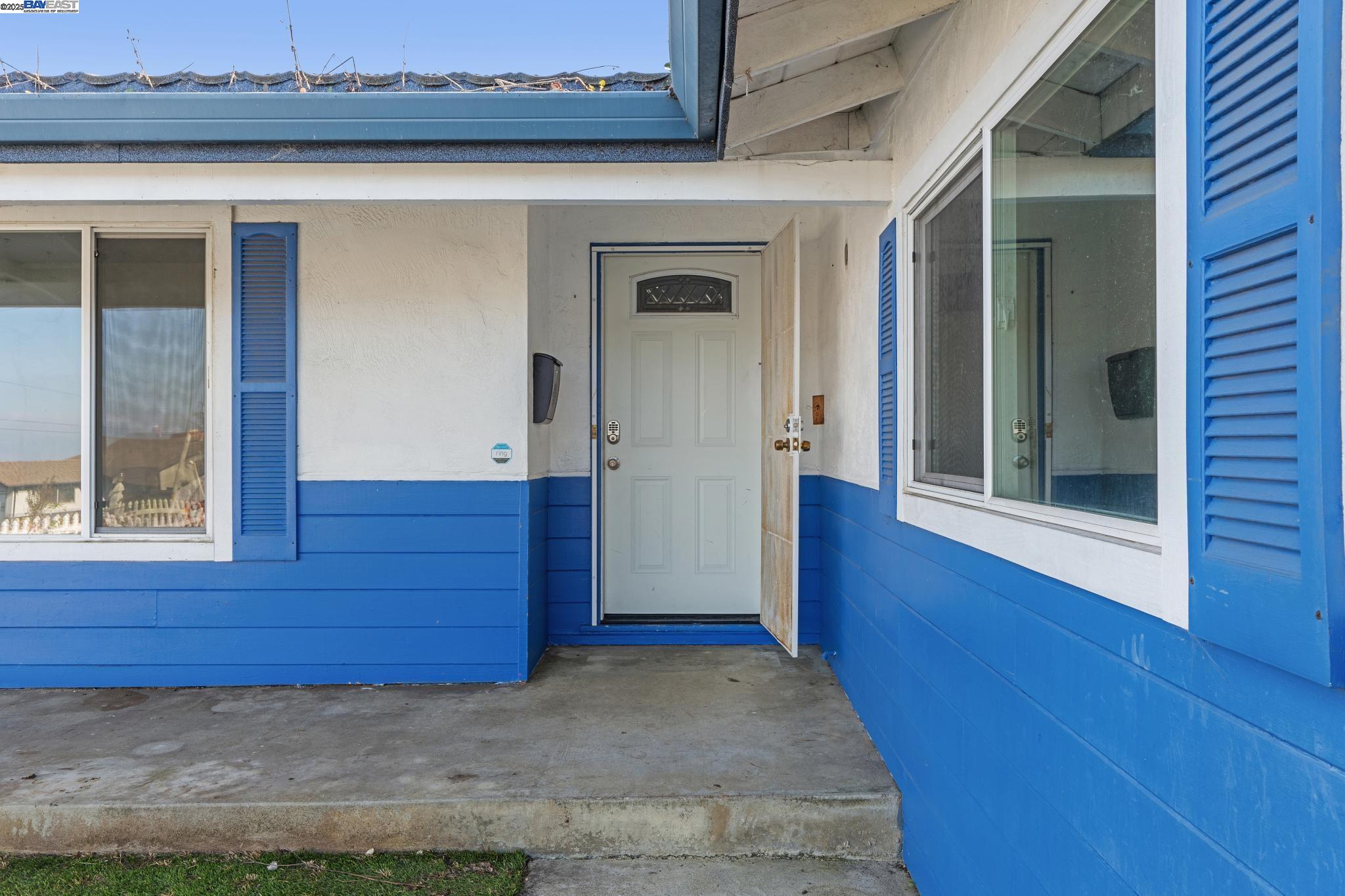 Detail Gallery Image 2 of 58 For 1273 Mcdonald Dr, Pinole,  CA 94564 - 3 Beds | 2 Baths