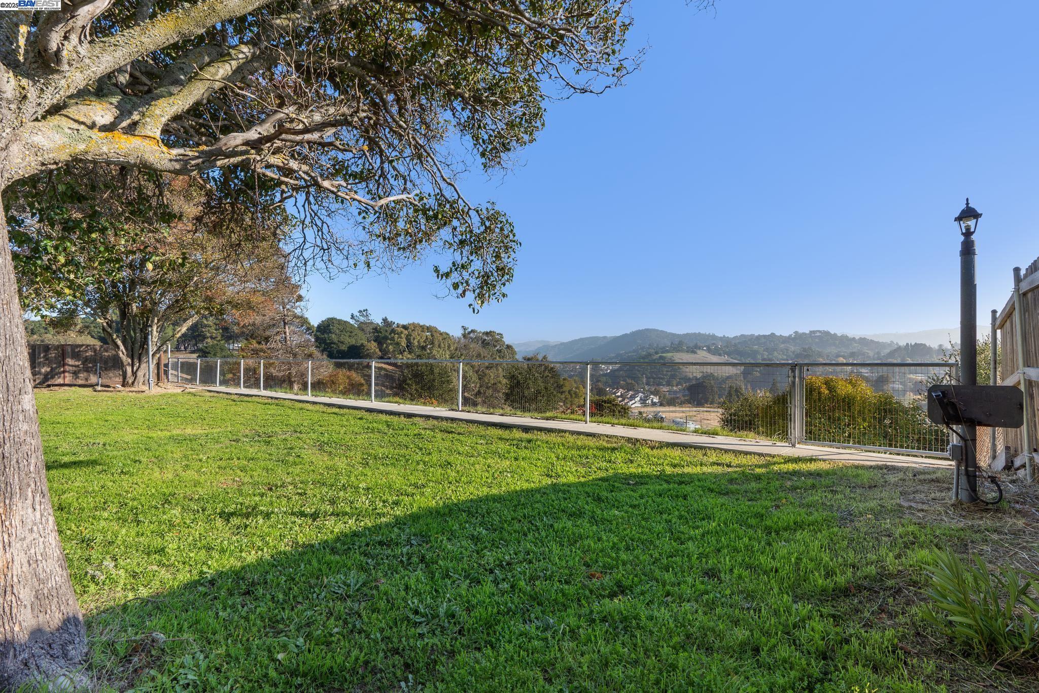 Detail Gallery Image 42 of 58 For 1273 Mcdonald Dr, Pinole,  CA 94564 - 3 Beds | 2 Baths