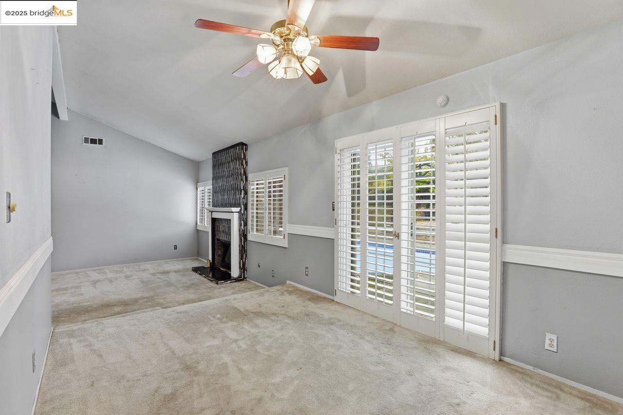 Detail Gallery Image 18 of 36 For 3239 W Creek, Stockton,  CA 95209 - 3 Beds | 2 Baths