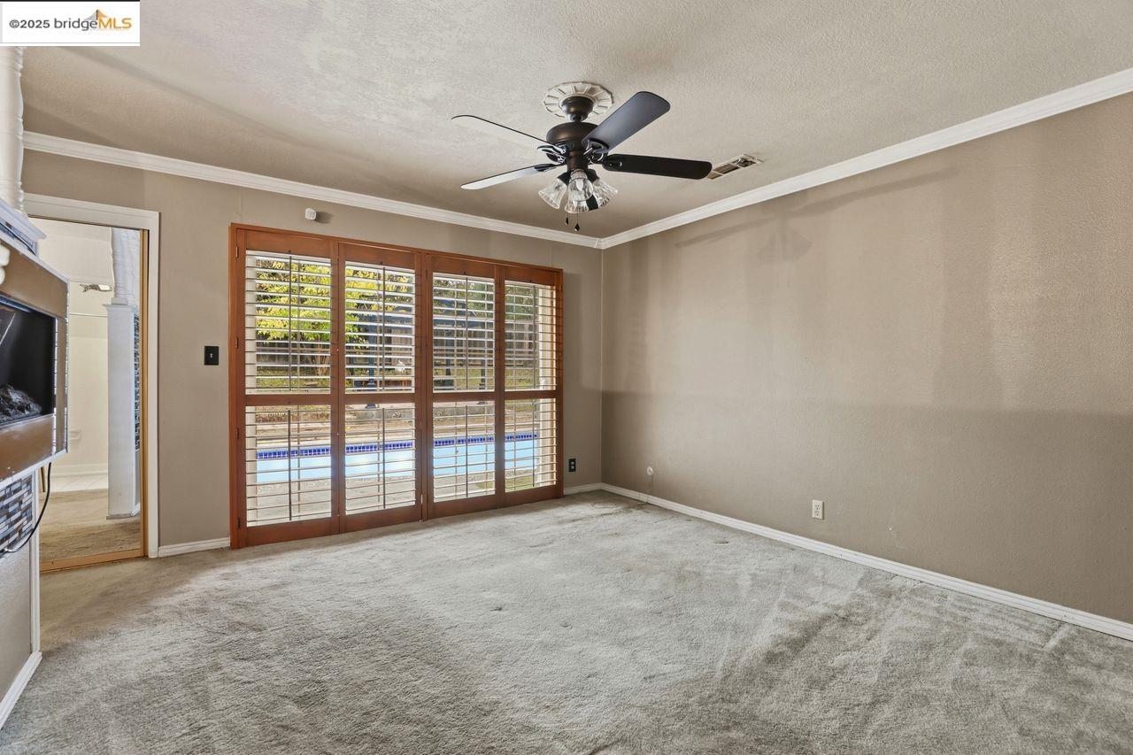 Detail Gallery Image 20 of 36 For 3239 W Creek, Stockton,  CA 95209 - 3 Beds | 2 Baths