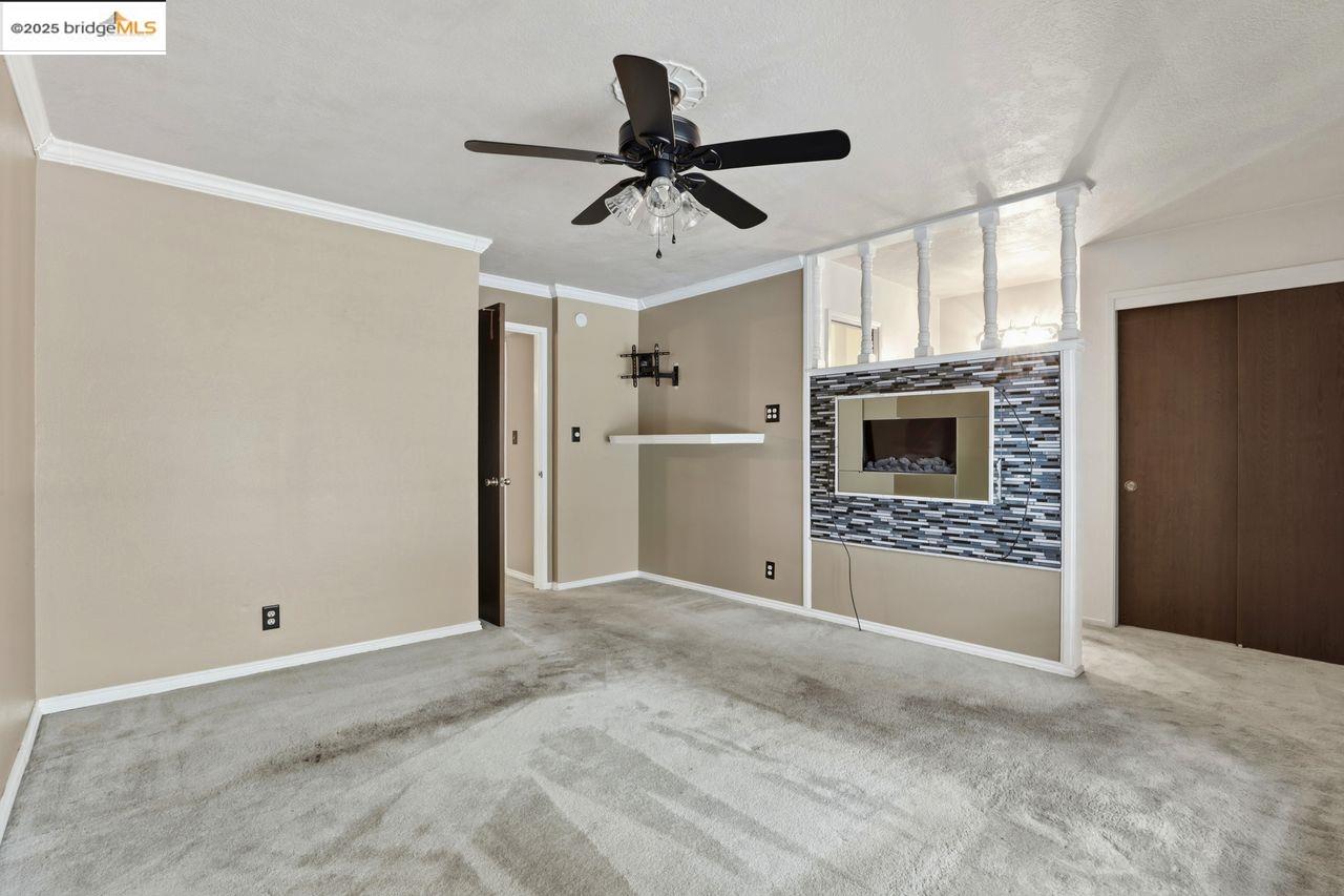 Detail Gallery Image 21 of 36 For 3239 W Creek, Stockton,  CA 95209 - 3 Beds | 2 Baths