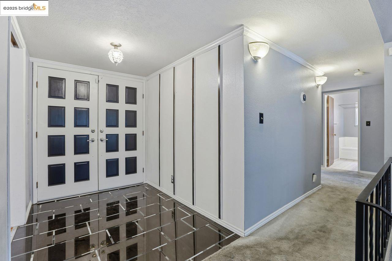 Detail Gallery Image 6 of 36 For 3239 W Creek, Stockton,  CA 95209 - 3 Beds | 2 Baths