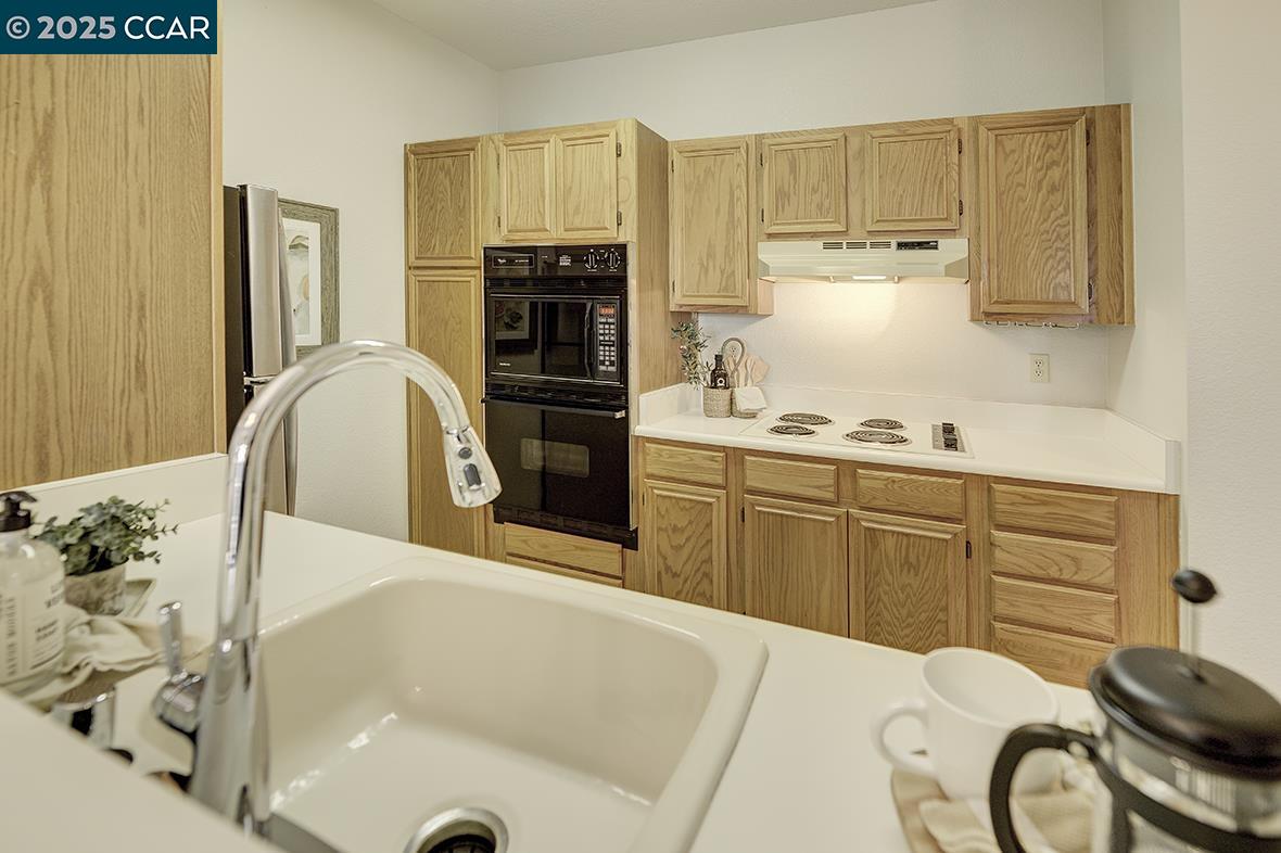 Detail Gallery Image 11 of 45 For 1860 Tice Creek Dr #1239,  Walnut Creek,  CA 94595 - 2 Beds | 2 Baths