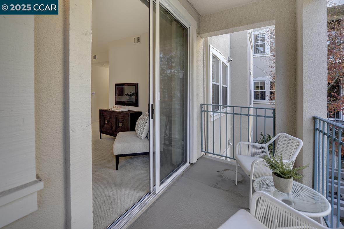 Detail Gallery Image 7 of 45 For 1860 Tice Creek Dr #1239,  Walnut Creek,  CA 94595 - 2 Beds | 2 Baths