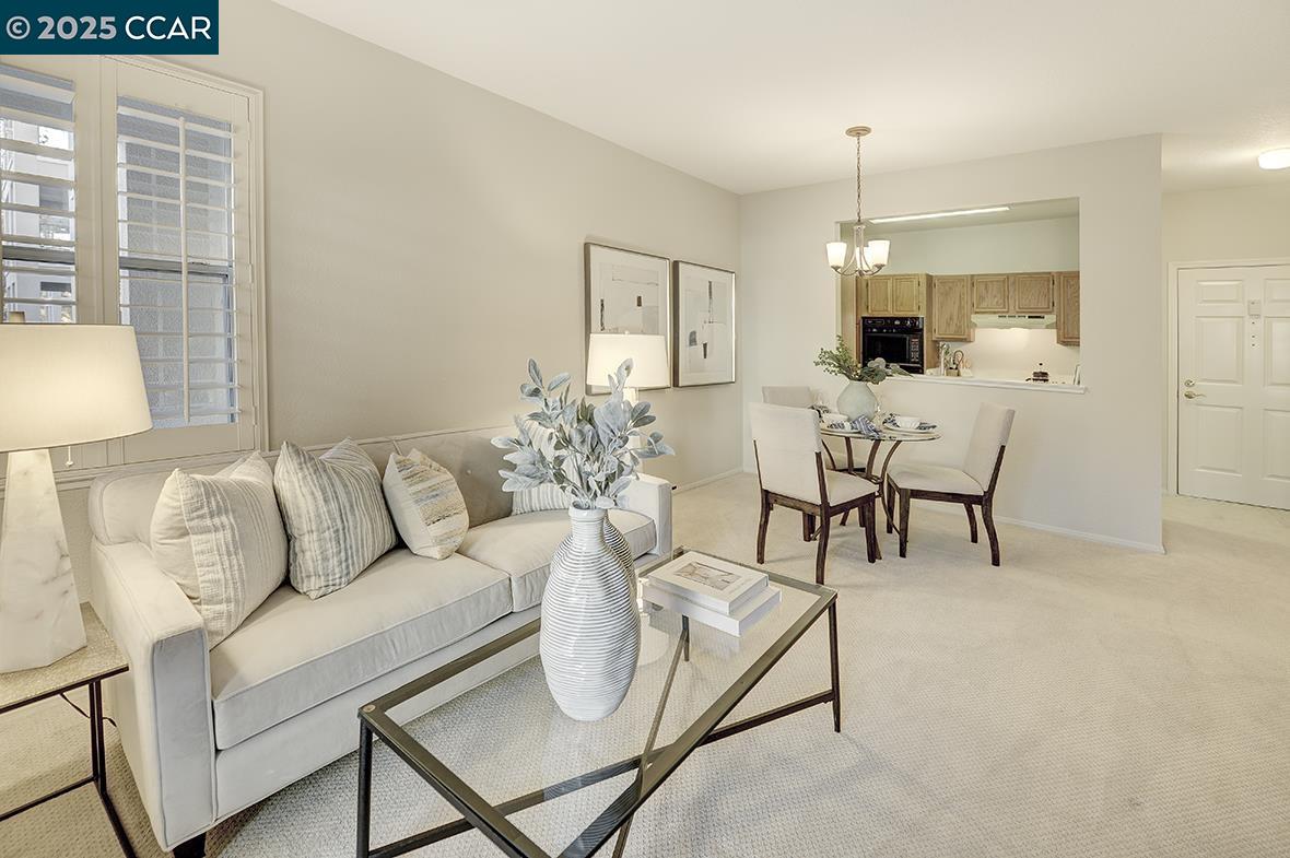 Detail Gallery Image 8 of 45 For 1860 Tice Creek Dr #1239,  Walnut Creek,  CA 94595 - 2 Beds | 2 Baths