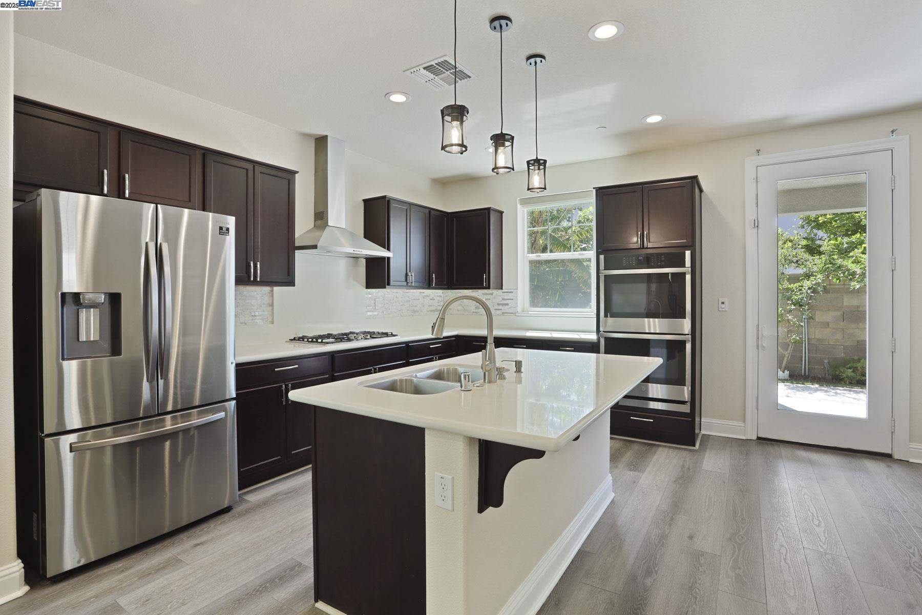 Detail Gallery Image 21 of 60 For 1503 S Oliveira Dr, Mountain House,  CA 95391 - 4 Beds | 3 Baths