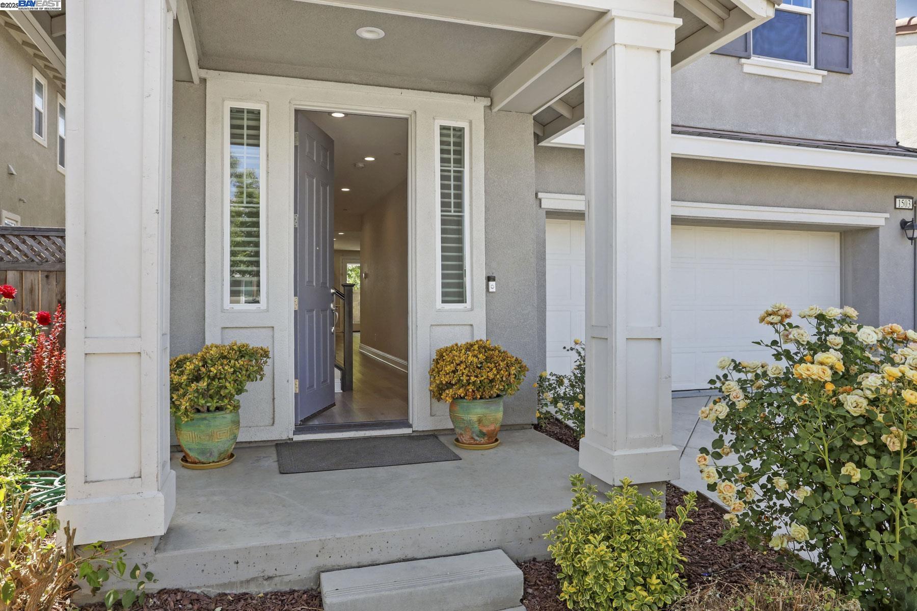 Detail Gallery Image 4 of 60 For 1503 S Oliveira Dr, Mountain House,  CA 95391 - 4 Beds | 3 Baths