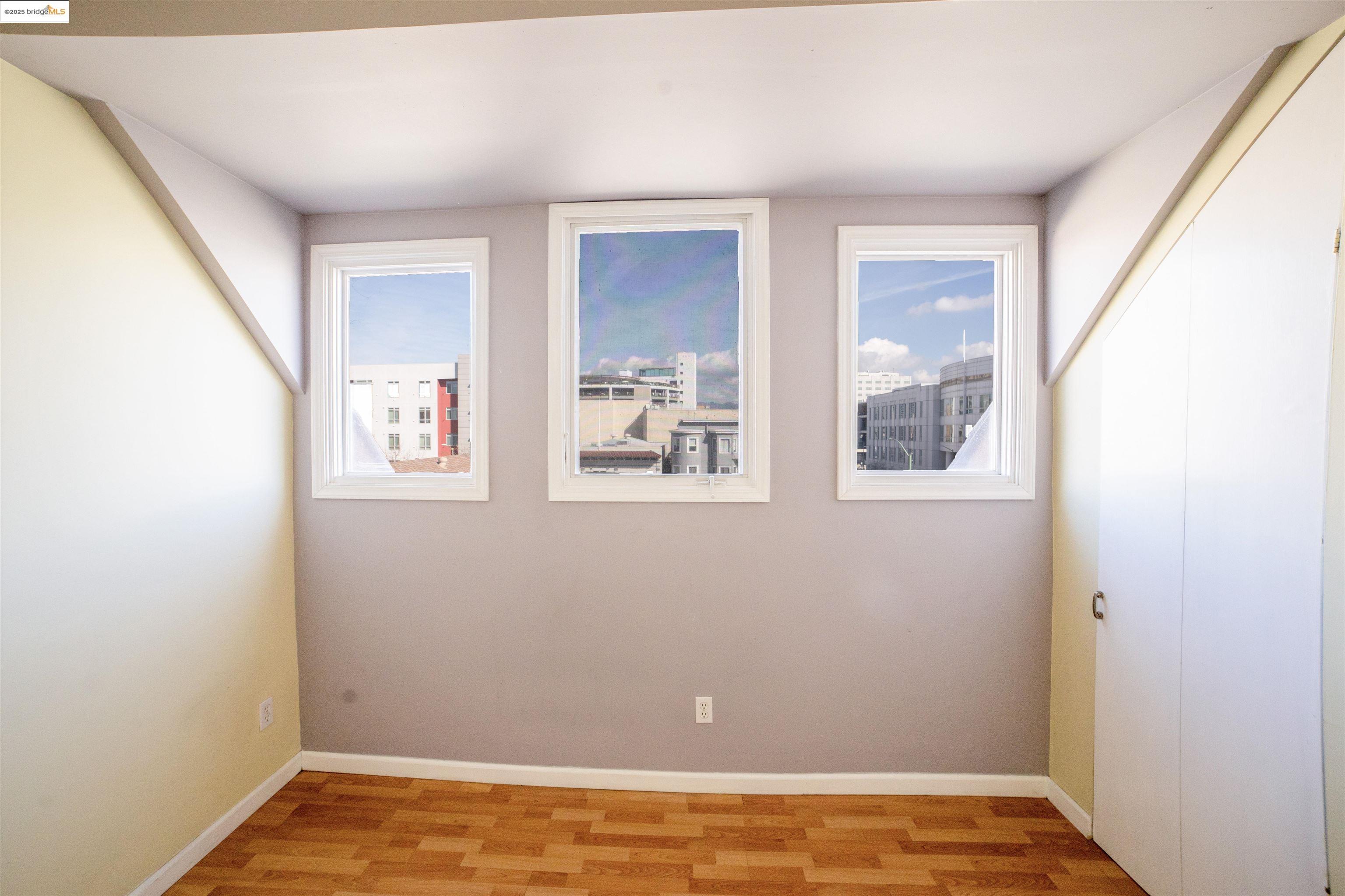 Detail Gallery Image 25 of 37 For 1009 Madison St, Oakland,  CA 94607 - – Beds | – Baths