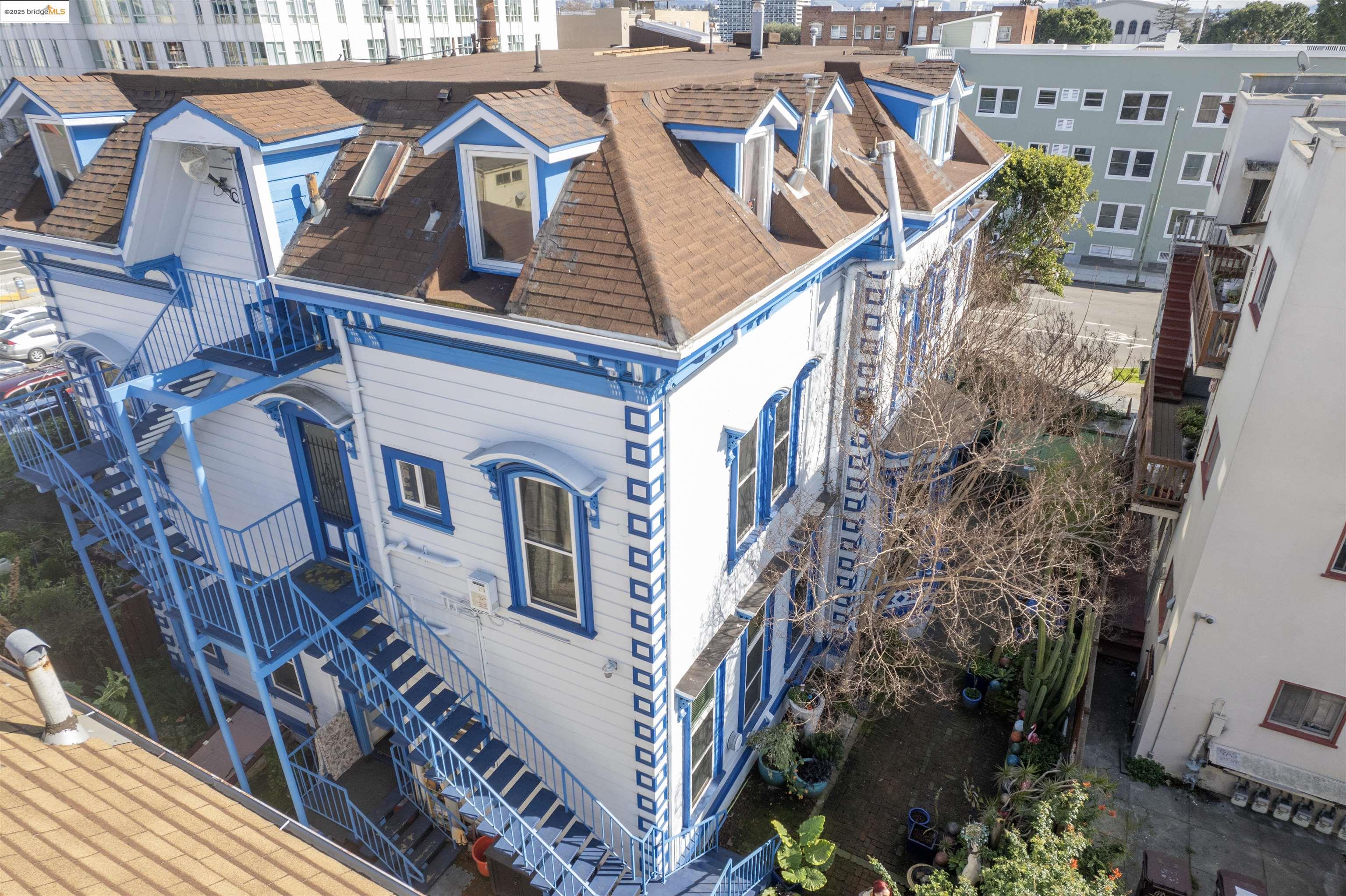 Detail Gallery Image 6 of 37 For 1009 Madison St, Oakland,  CA 94607 - – Beds | – Baths