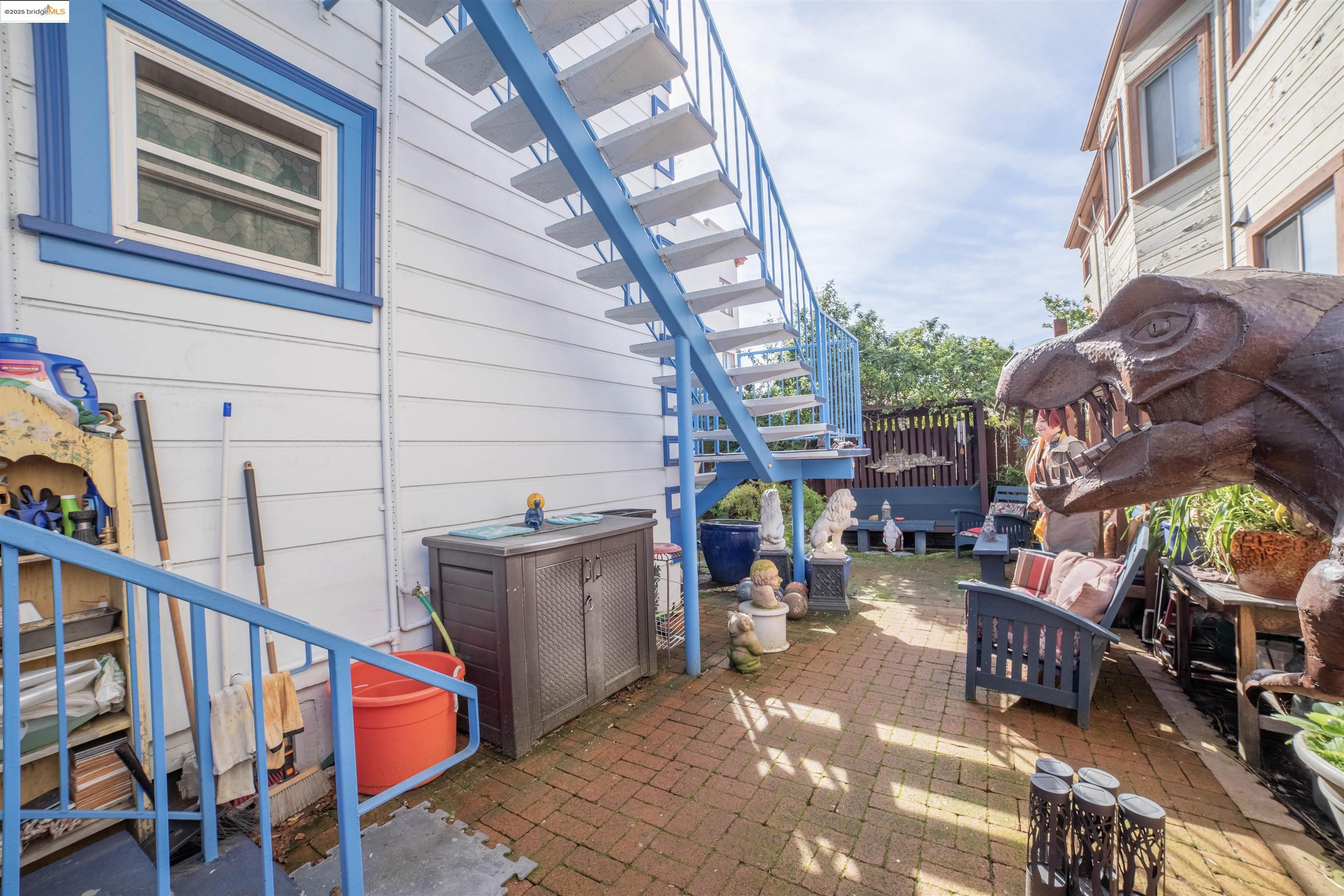 Detail Gallery Image 10 of 37 For 1009 Madison St, Oakland,  CA 94607 - – Beds | – Baths