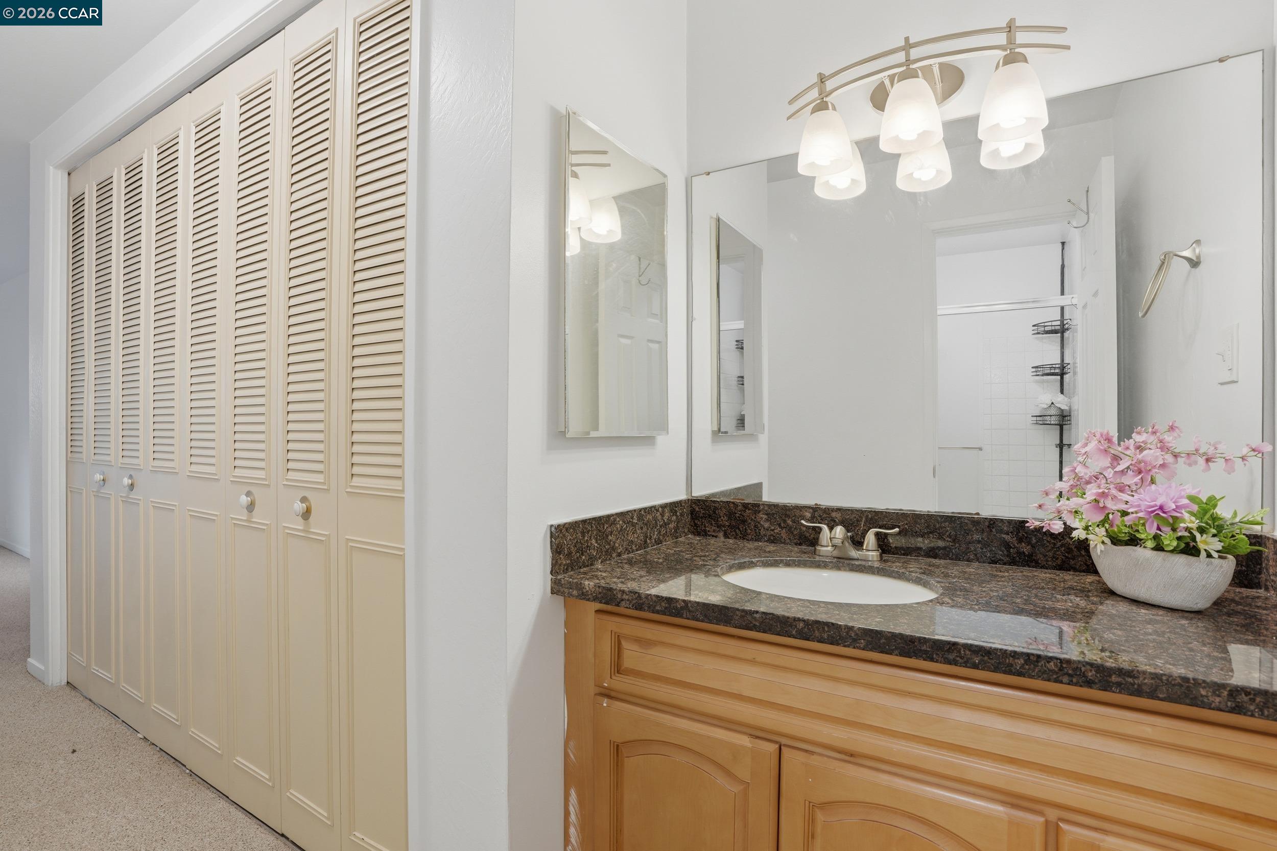 Photo #2: 41119153 Listing: Photo #2