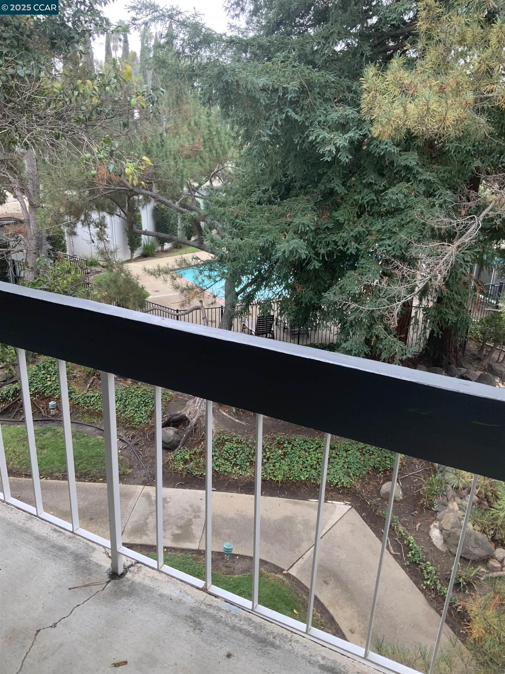 Detail Gallery Image 2 of 2 For 1591 Ellis St #307,  Concord,  CA 94520 - 2 Beds | 2 Baths