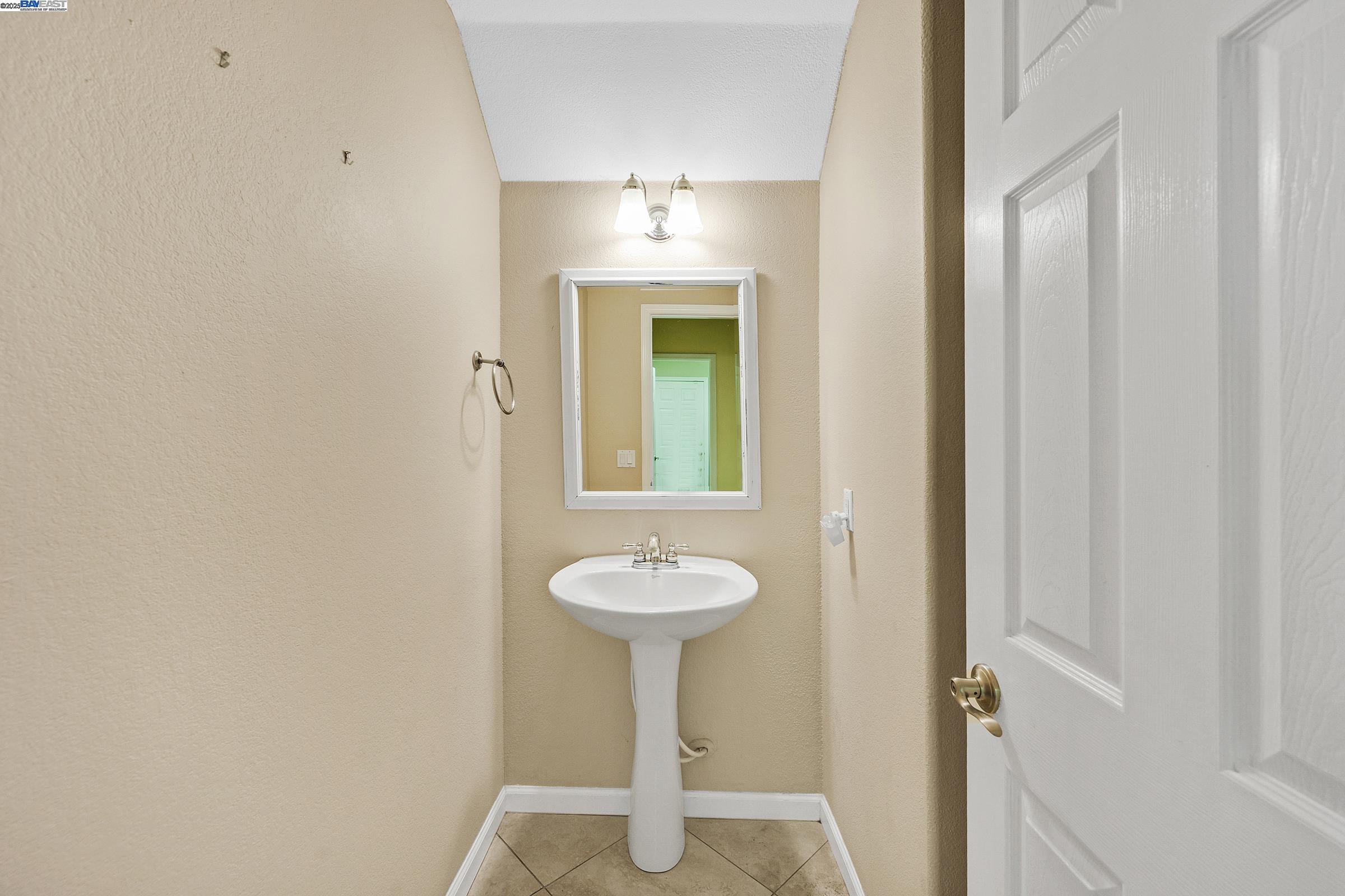 Detail Gallery Image 20 of 60 For 1419 Nubian St, Patterson,  CA 95363 - 5 Beds | 3/1 Baths