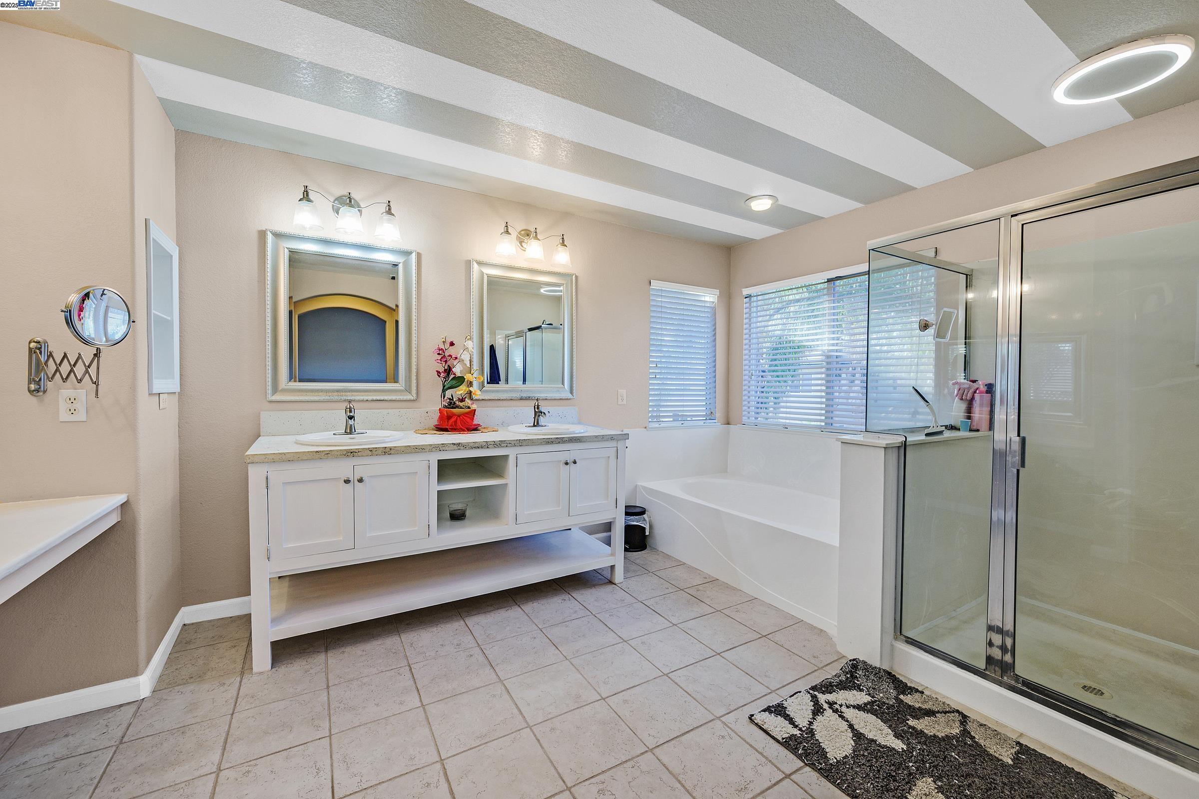 Detail Gallery Image 26 of 60 For 1419 Nubian St, Patterson,  CA 95363 - 5 Beds | 3/1 Baths