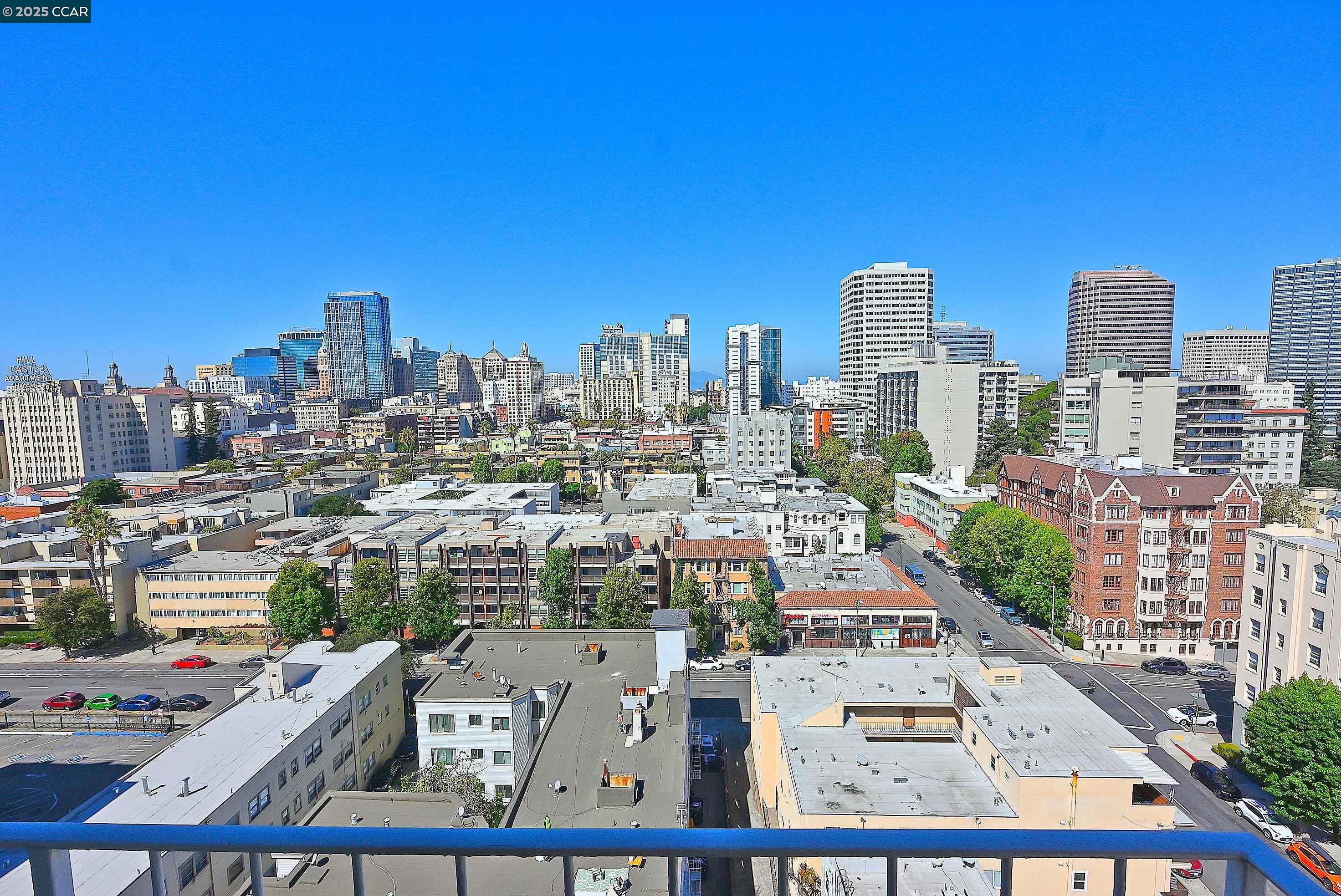 Detail Gallery Image 14 of 38 For 1555 Lakeside Drive #184,  Oakland,  CA 94612 - 2 Beds | 2 Baths