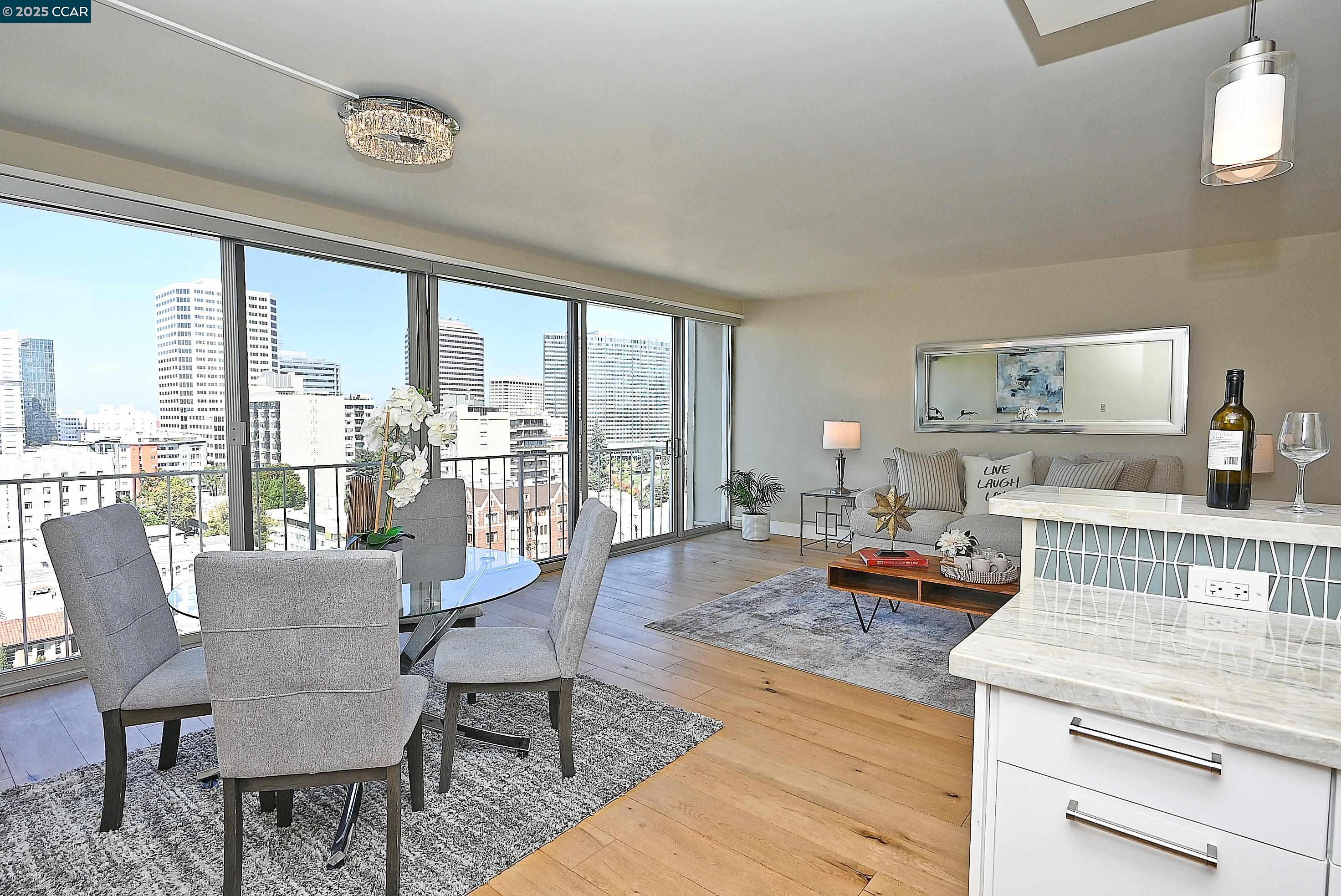 Detail Gallery Image 16 of 38 For 1555 Lakeside Drive #184,  Oakland,  CA 94612 - 2 Beds | 2 Baths