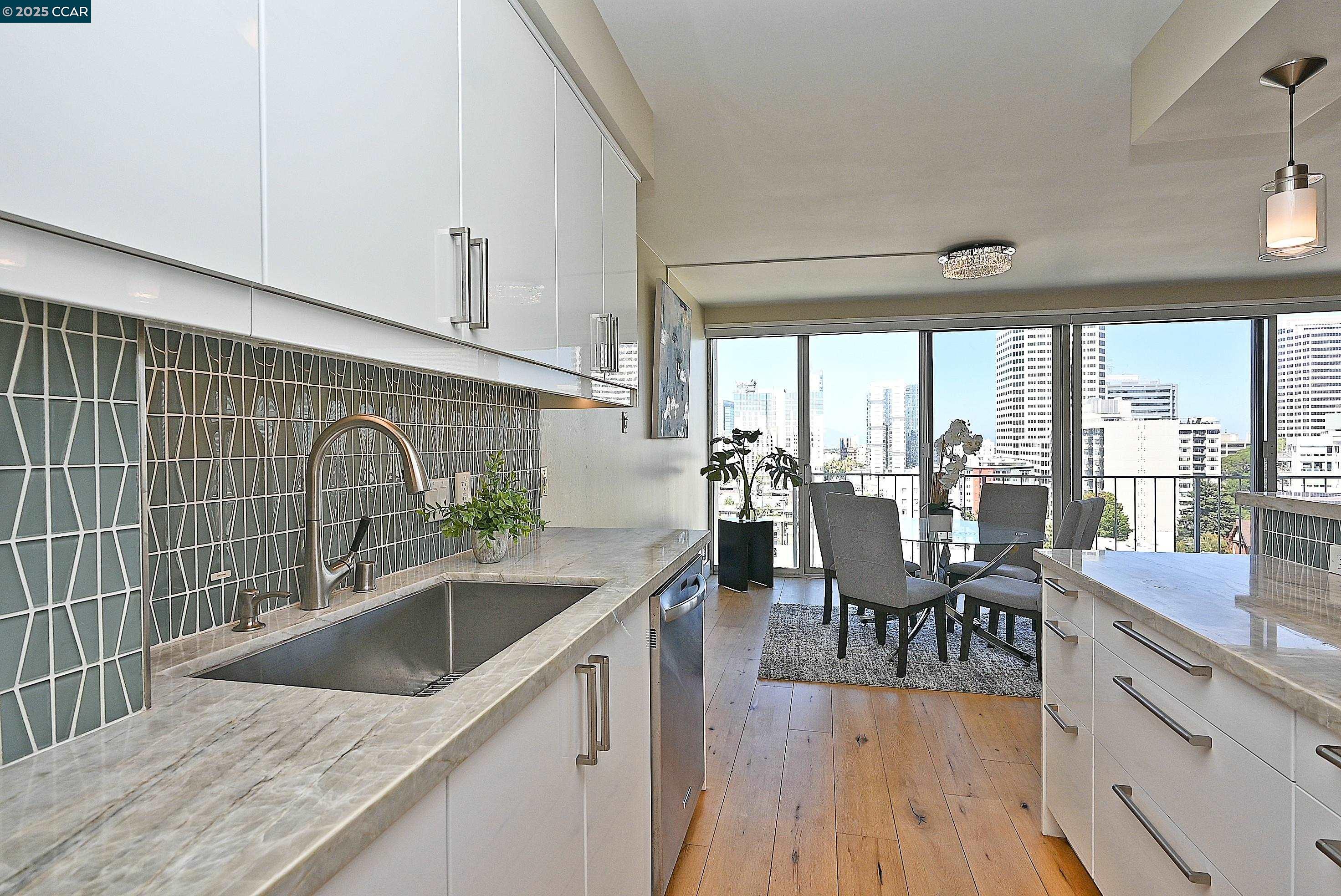 Detail Gallery Image 22 of 38 For 1555 Lakeside Drive #184,  Oakland,  CA 94612 - 2 Beds | 2 Baths