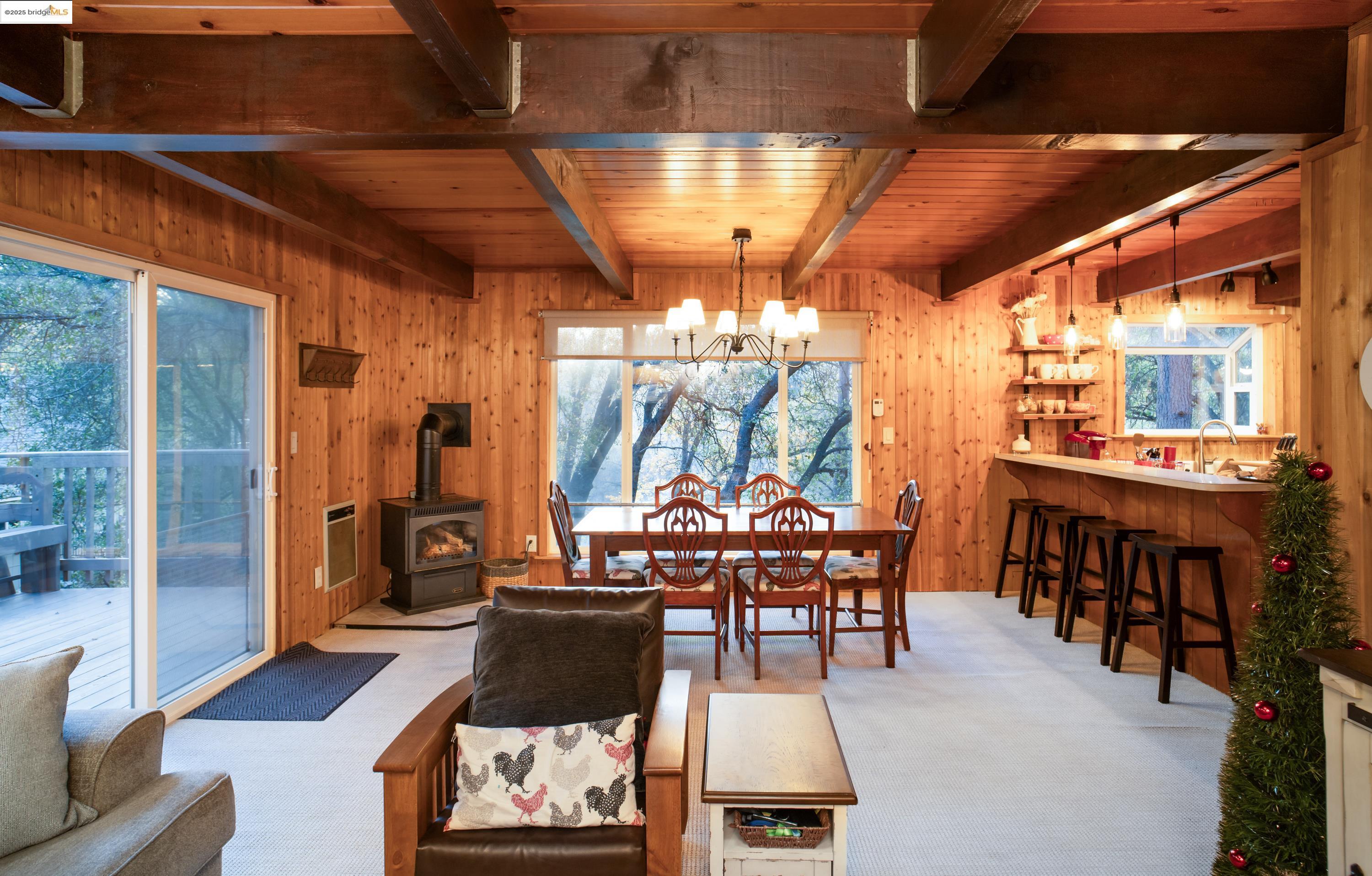 Detail Gallery Image 5 of 41 For 19935 Pleasantview Dr, Groveland,  CA 95321-9999 - 3 Beds | 1/1 Baths