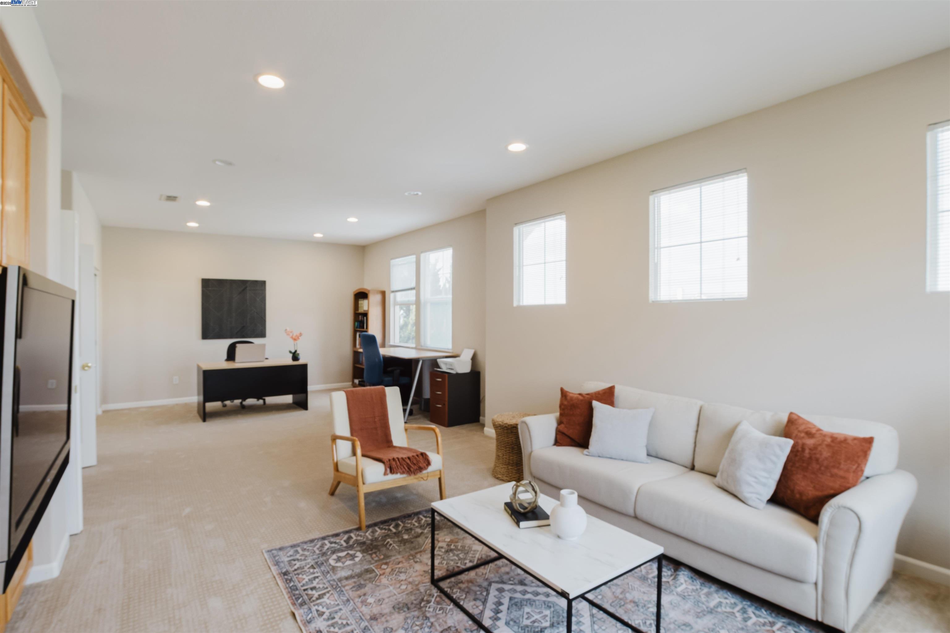 Detail Gallery Image 27 of 38 For 25657 Crestfield Dr, Castro Valley,  CA 94552 - 5 Beds | 3 Baths